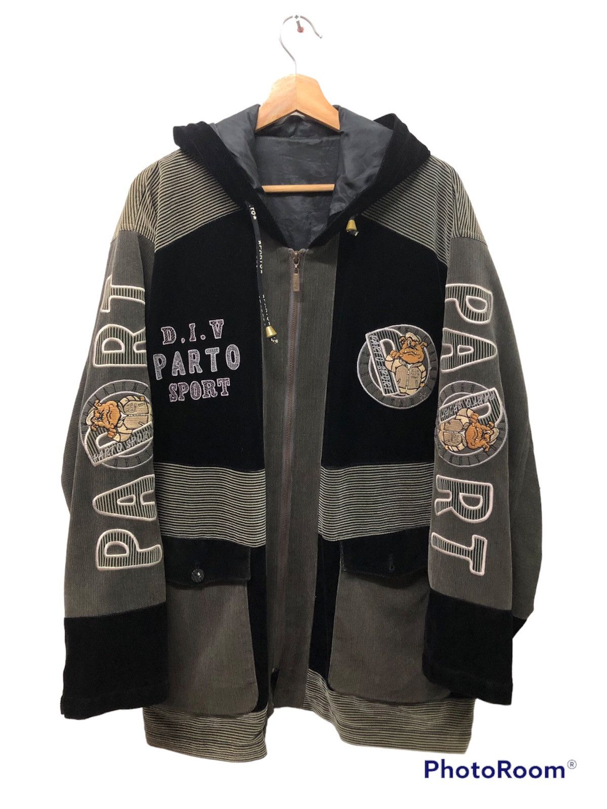 VTG PARTO SPORT CORDUROY JACKET BULLDOG EMBROIDERED LOGO
