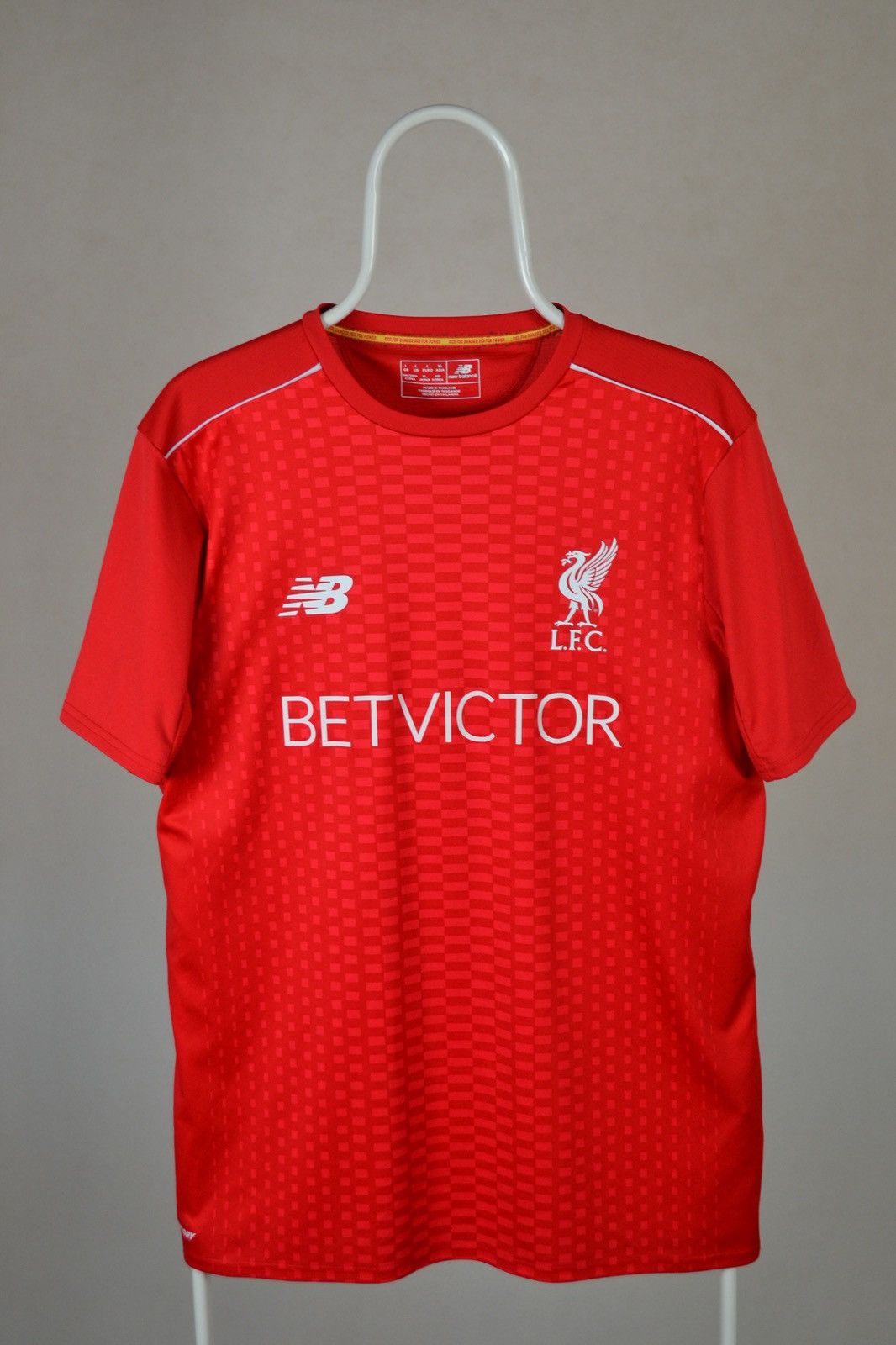 New Balance LIVERPOOL NEW BALANCE training SHIRT JERSEY soccer 2018 L Size US L / EU 52-54 / 3 - 1 Thumbnail