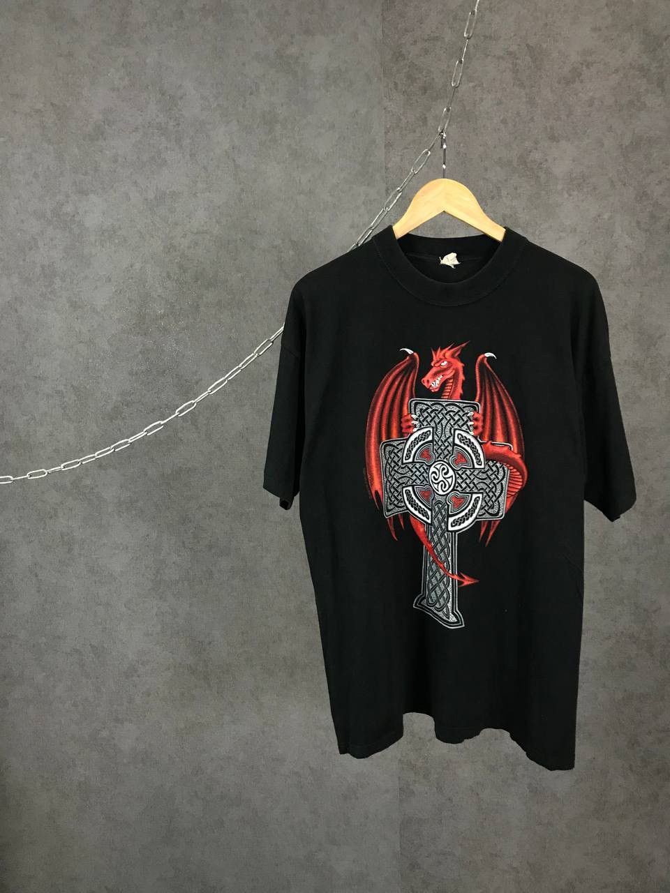 Band Tees Dragon vintage rock tee Size US XL / EU 56 / 4 - 1 Thumbnail