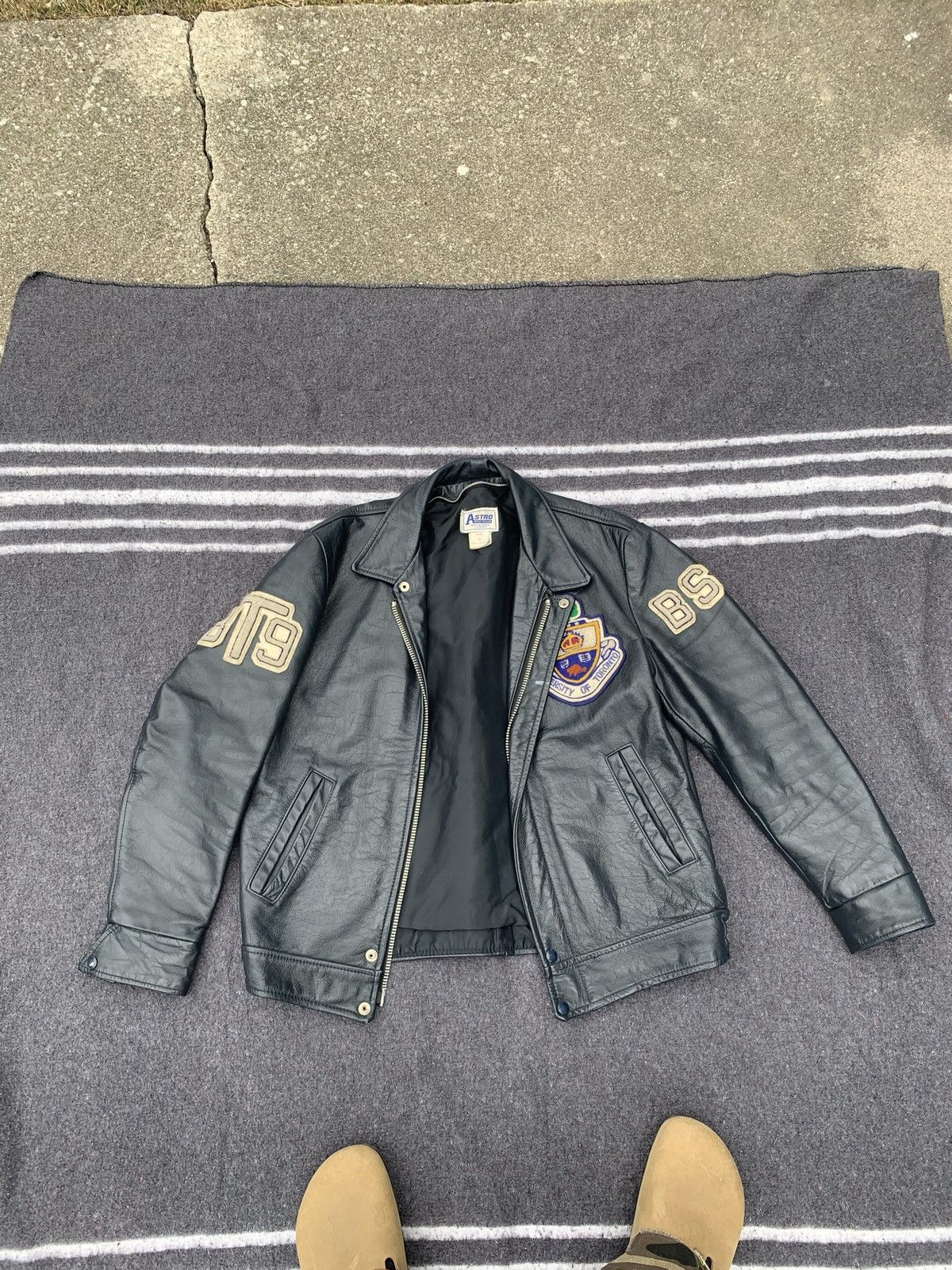 Vintage Toronto University Bomber Size US M / EU 48-50 / 2 - 1 Thumbnail