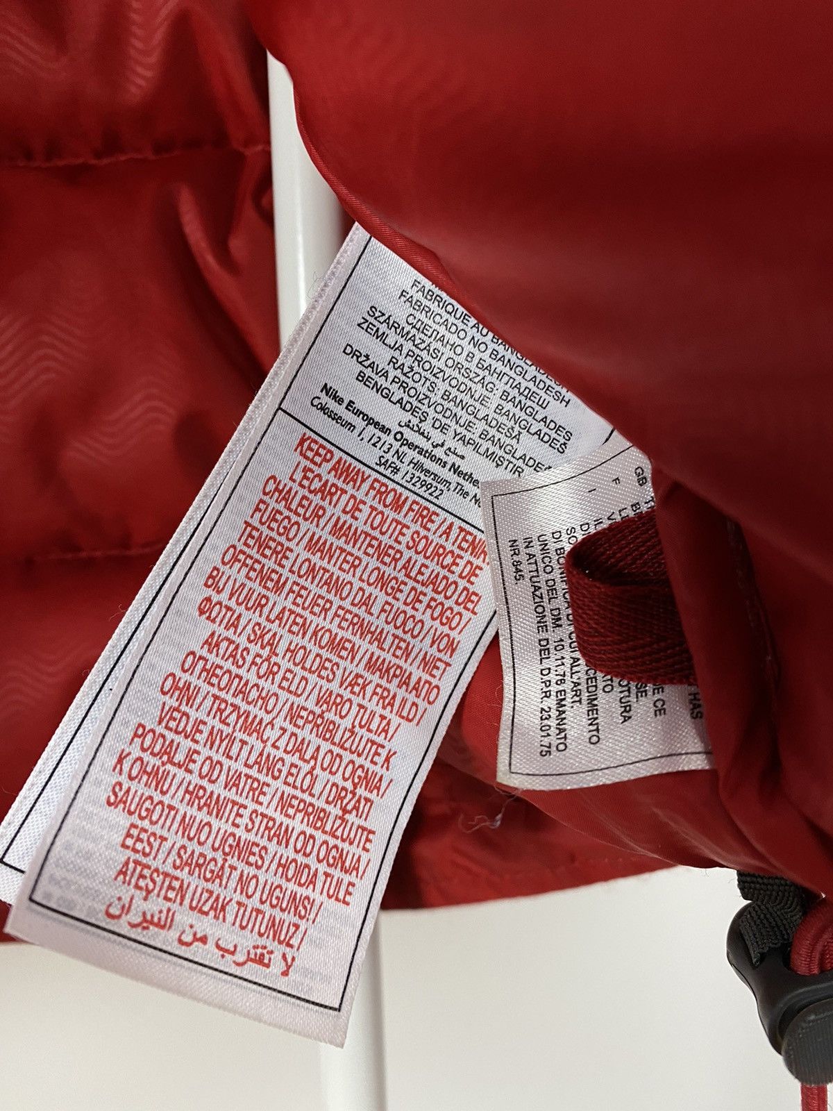 Nike × Vintage Nike vintage red puffer jacket small swoosh Size US M / EU 48-50 / 2 - 13 Thumbnail
