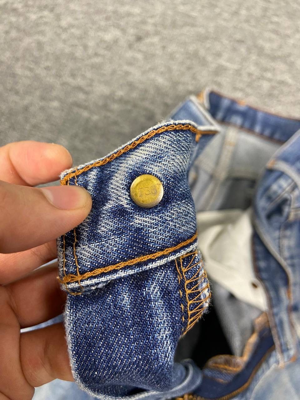 Levi's Vintage Clothing Vintage Levis 517 Flare Denim Faded Blue Wash Jeans Size US 31 - 6 Thumbnail