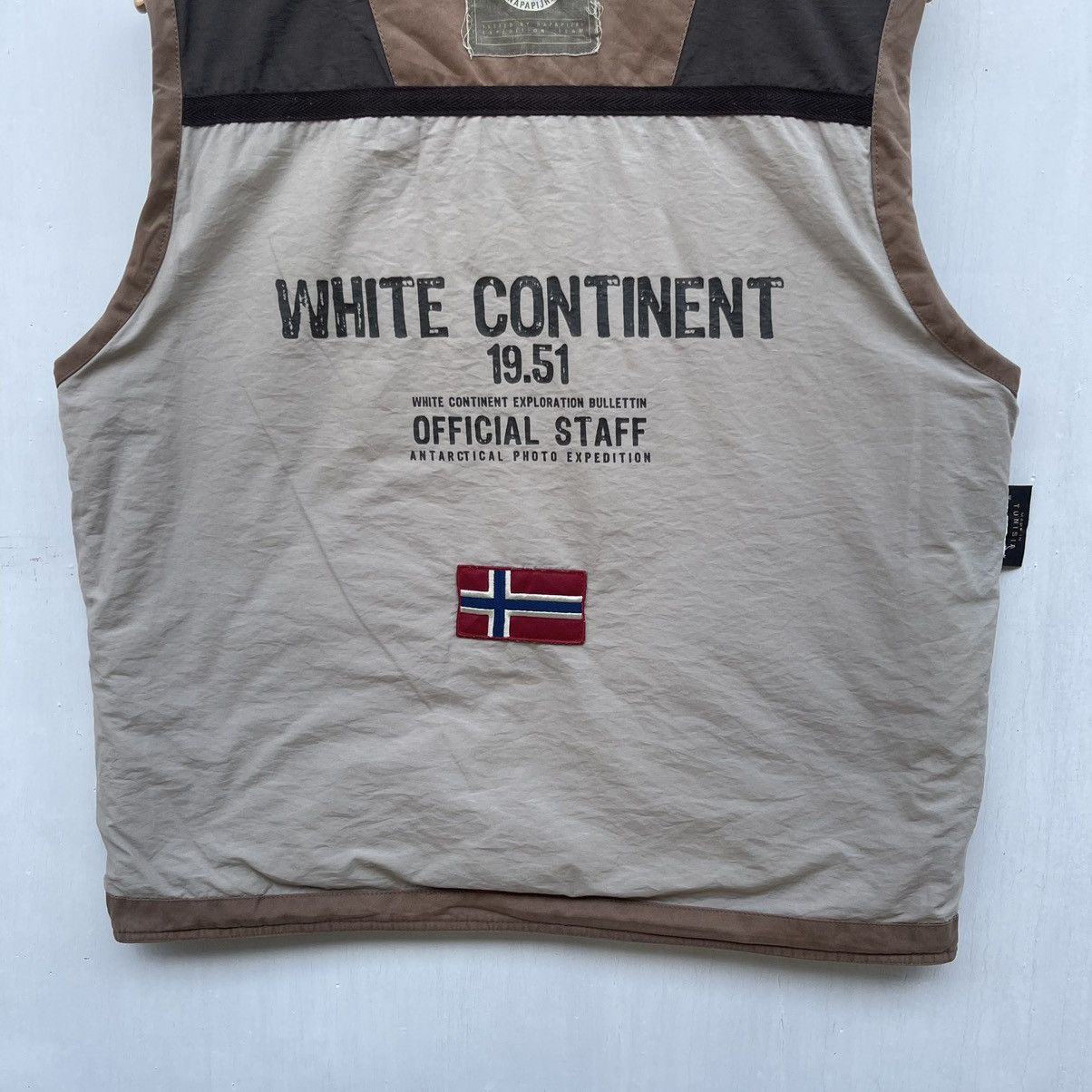 Napapijri Napapijri Continent Patchwork Reversible Outdoor Vest Size US M / EU 48-50 / 2 - 16 Thumbnail