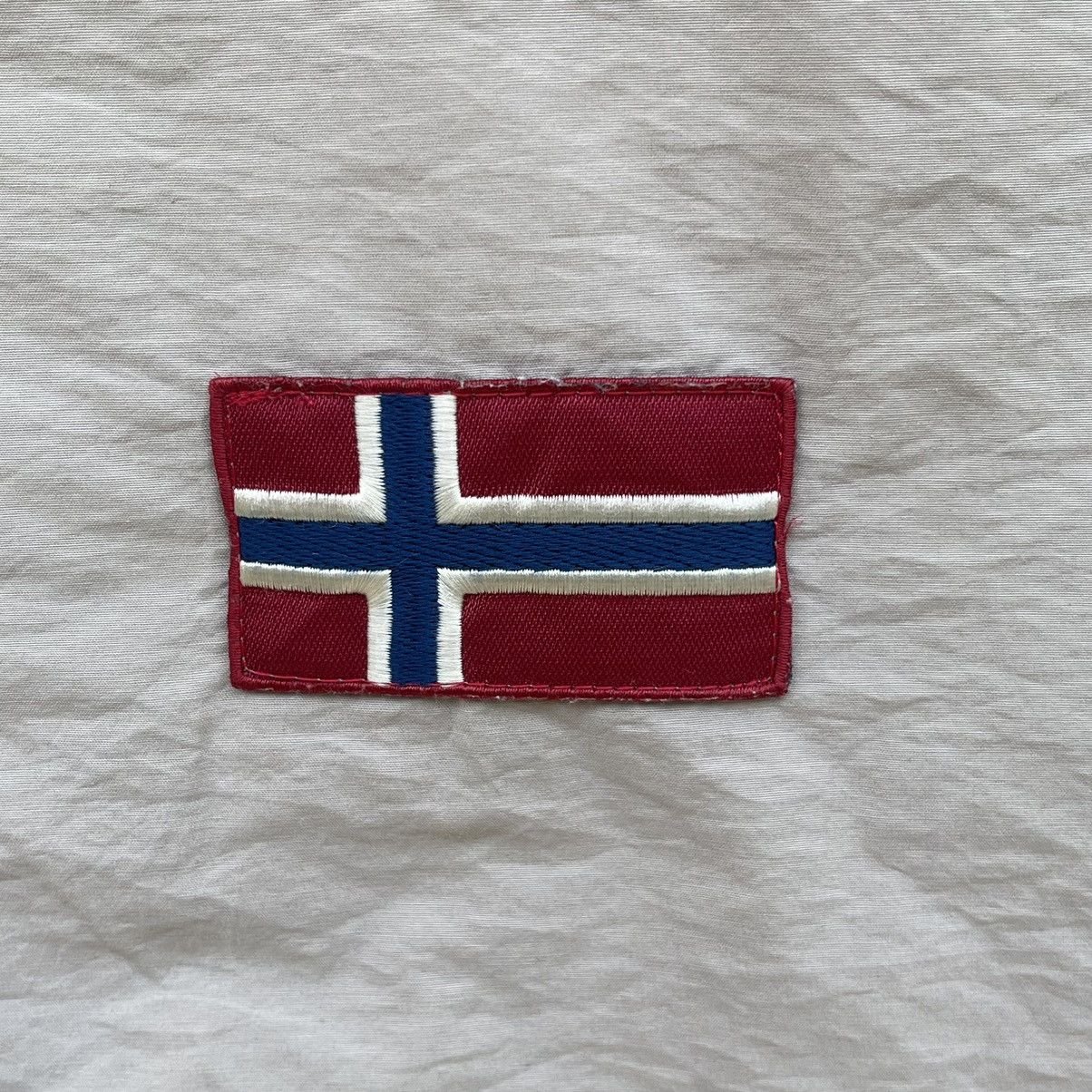 Napapijri Napapijri Continent Patchwork Reversible Outdoor Vest Size US M / EU 48-50 / 2 - 19 Thumbnail
