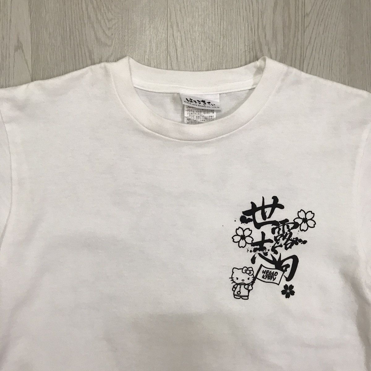 Anime × Cartoon Network × Vintage 💥RARE💥 Hello Kitty Tee By Sanrio Japanese Word Tee Size US S / EU 44-46 / 1 - 4 Thumbnail