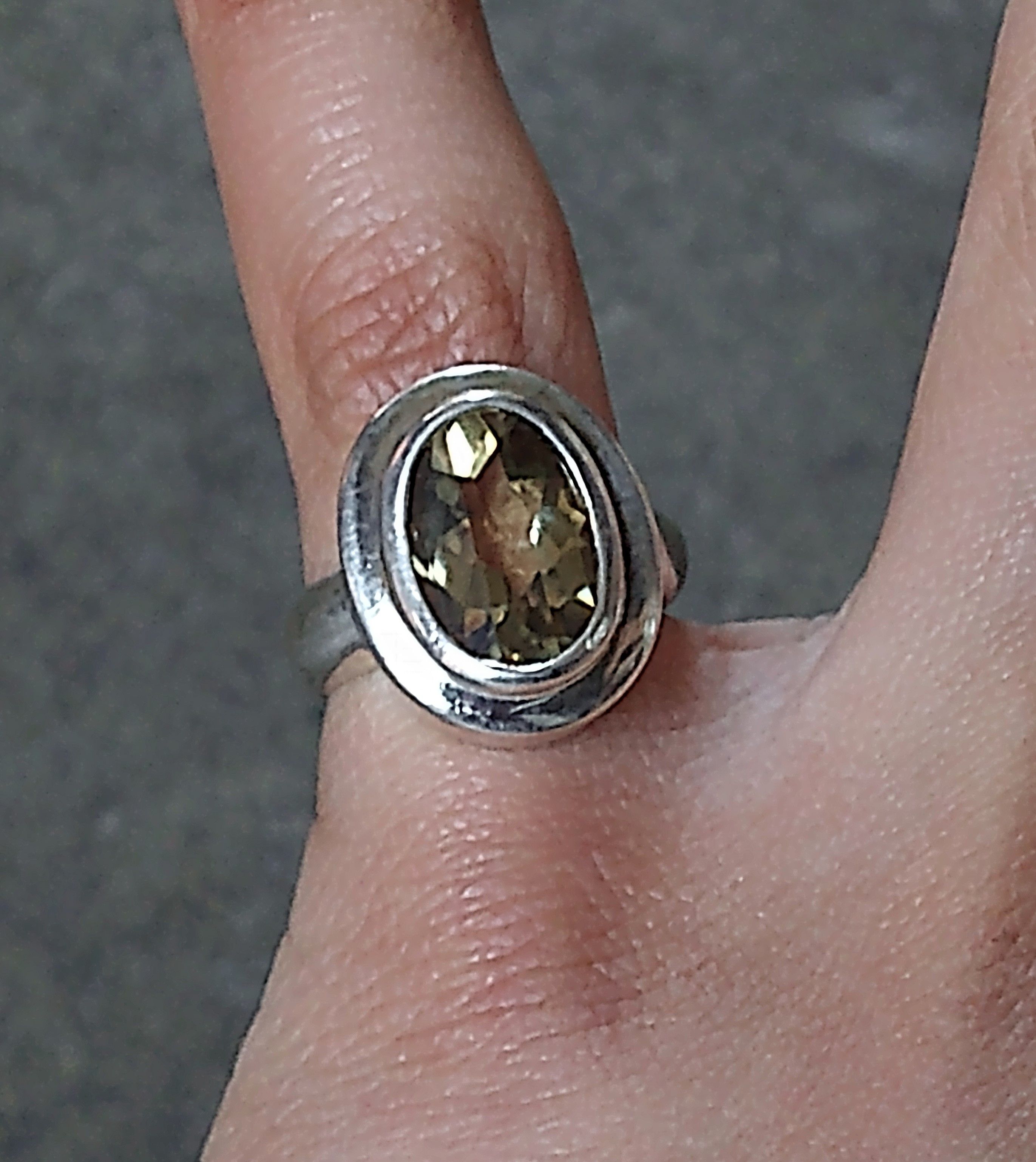 Jewelry × Sterling Silver × Vintage Sterling Silver Ring Size 7 Modern Citrine Oval Faceted 7.1g Size ONE SIZE - 9 Thumbnail