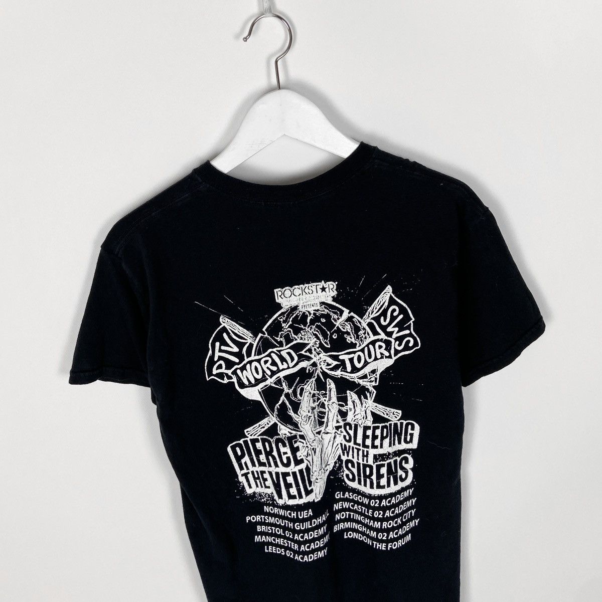 Band Tees Vintage Y2K Pierce the Veil Sleeping with Sirens Tour tee Size US M / EU 48-50 / 2 - 4 Thumbnail