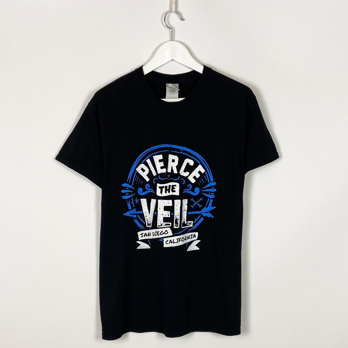 Band Tees Vintage Y2K Pierce the Veil Sleeping with Sirens Tour tee Size US M / EU 48-50 / 2 - 1 Thumbnail