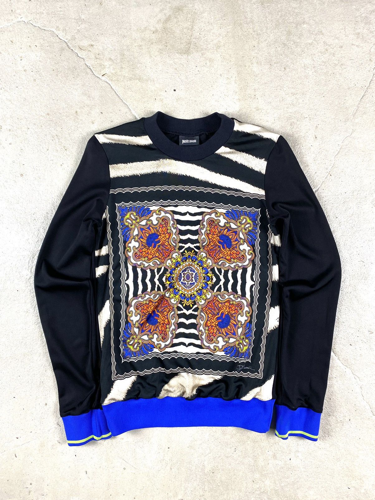 Just Cavalli × Roberto Cavalli Rare! Vintage Just Cavalli Zebra Sweatshirt Long Sleeve Tee Size US S / EU 44-46 / 1 - 2 Thumbnail