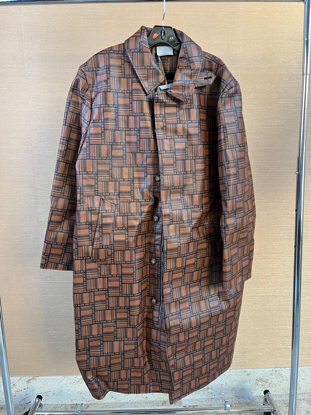 Vetements Barcode Monogram Coat in Brown Size US L / EU 52-54 / 3 - 4 Thumbnail