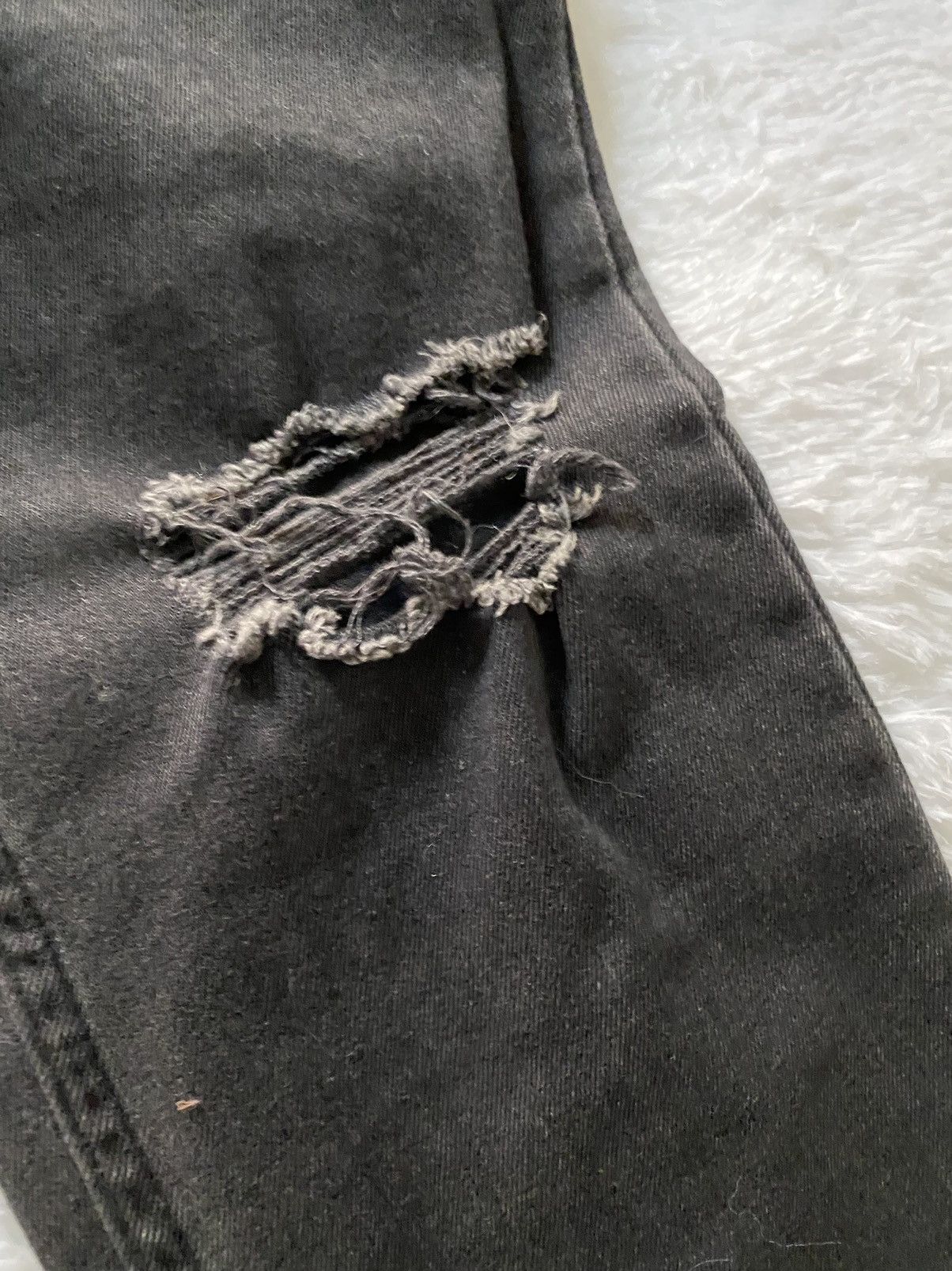 Ksubi Ksubi 001 black jeans with distressed knee detail Size US 32 / EU 48 - 6 Thumbnail