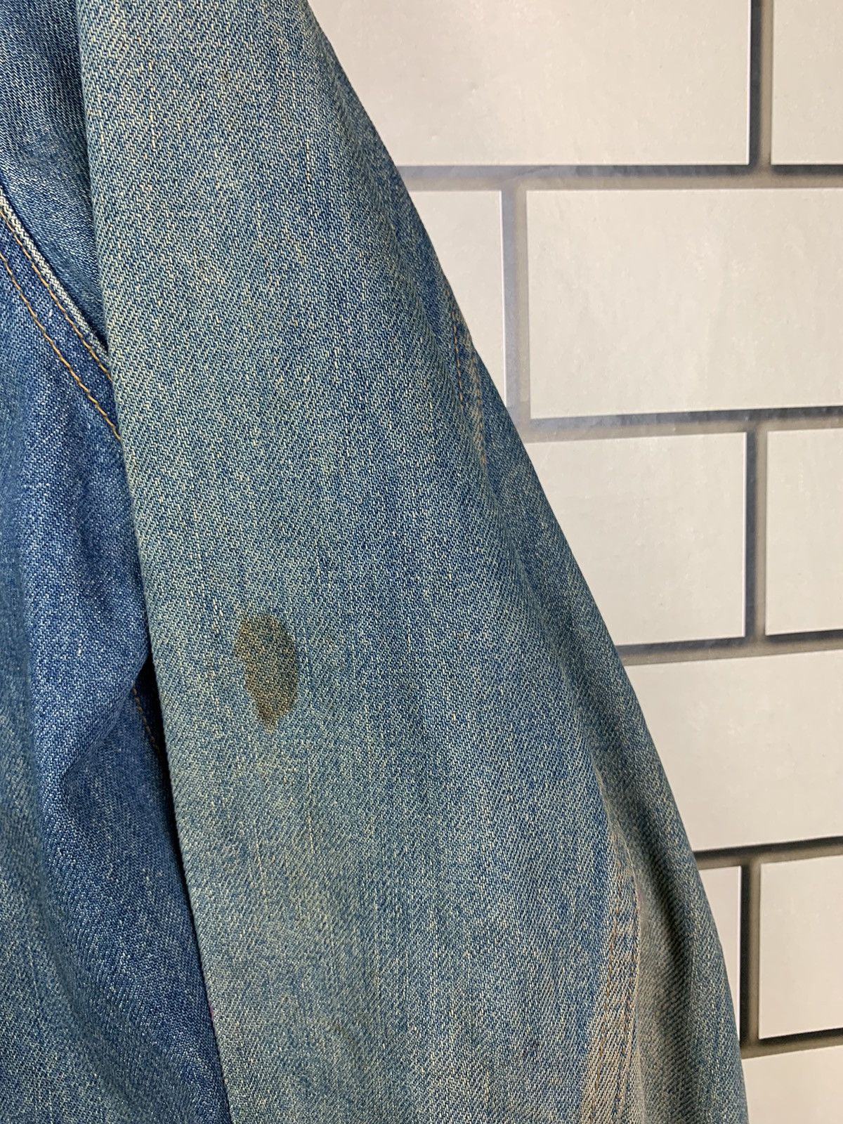 Levi's Vintage Levis 70s Trucker Distressed Denim Jacket Size US M / EU 48-50 / 2 - 9 Thumbnail