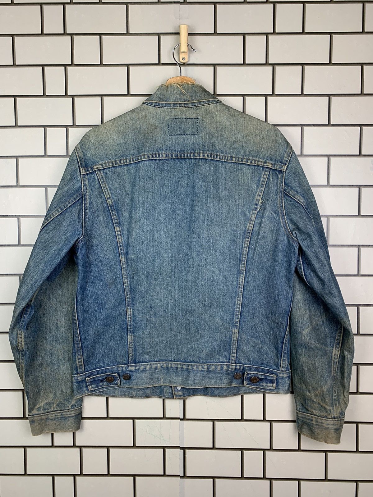 Levi's Vintage Levis 70s Trucker Distressed Denim Jacket Size US M / EU 48-50 / 2 - 11 Thumbnail