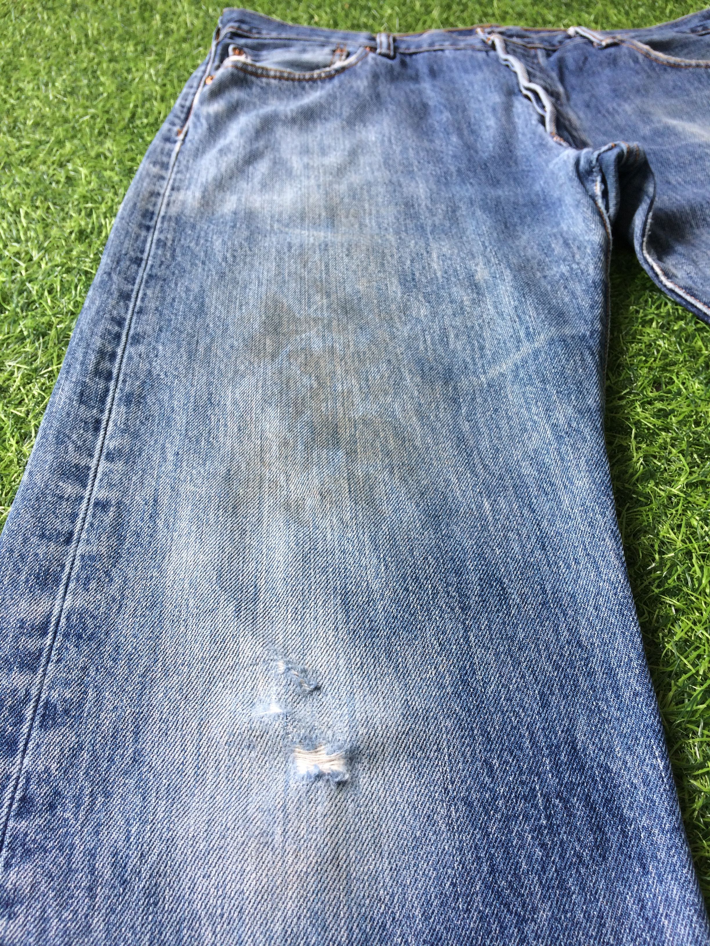 Levi's Vintage Levis 501 Ripped Blue Jeans #B-441 Size US 35 - 3 Thumbnail