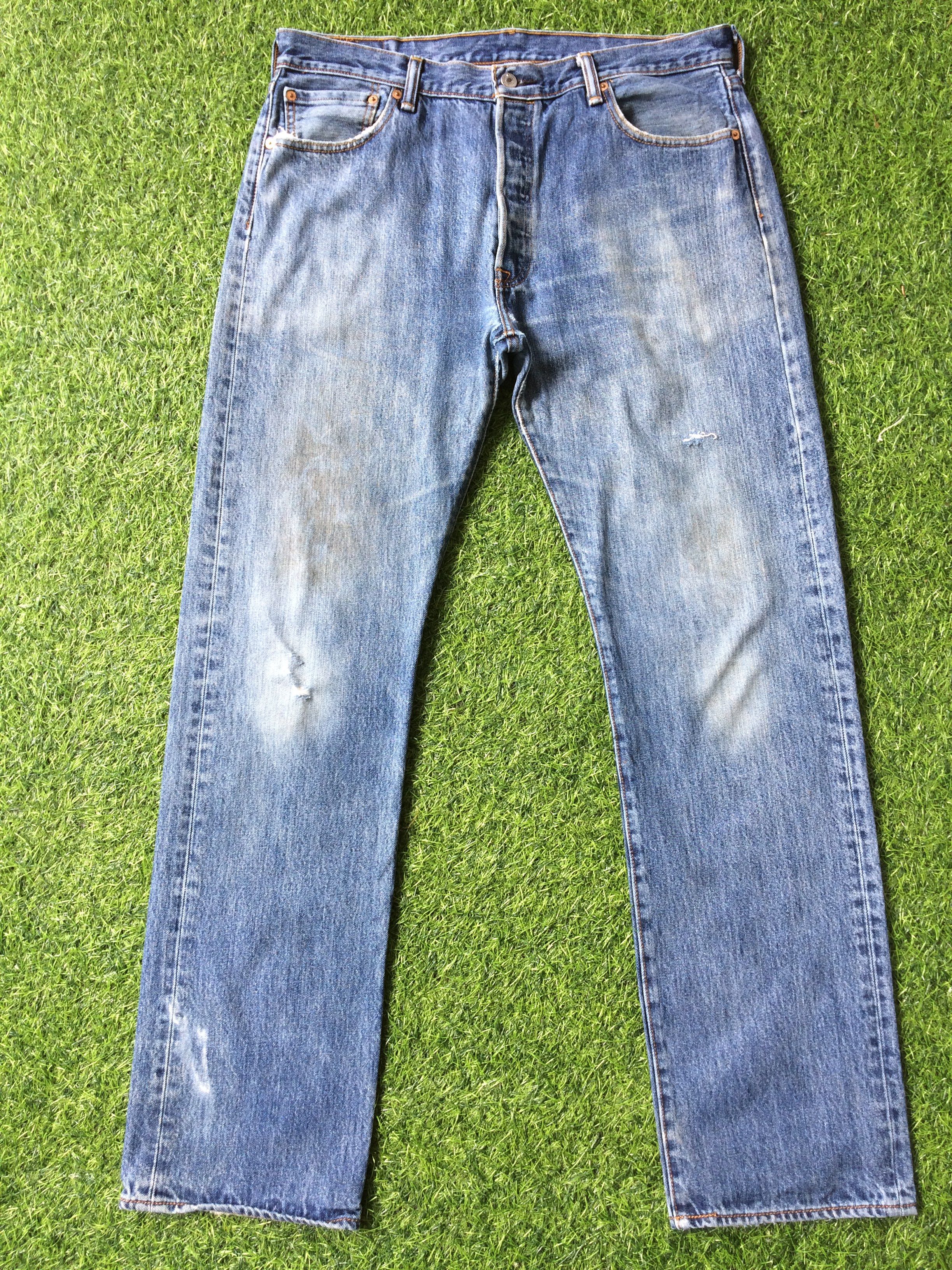 Levi's Vintage Levis 501 Ripped Blue Jeans #B-441 Size US 35 - 1 Thumbnail