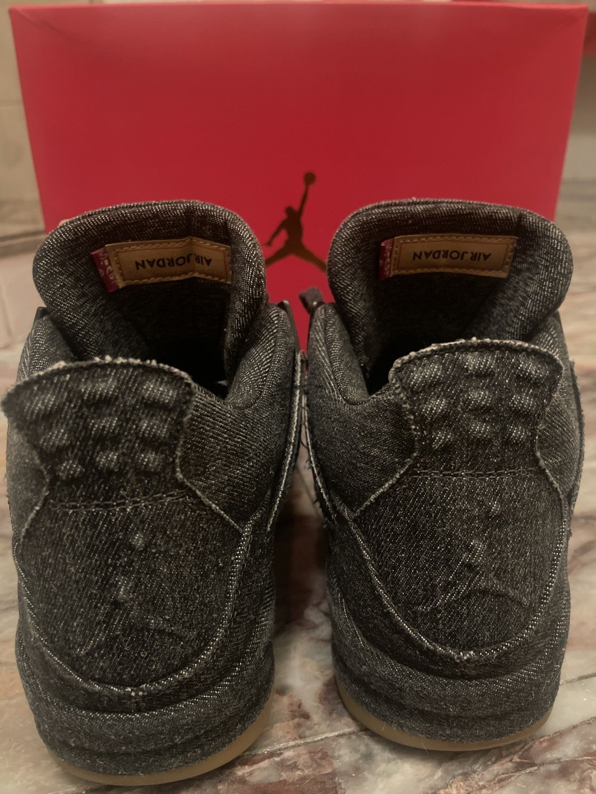 Air Jordan 4 Levi’s (Levi’s tag)