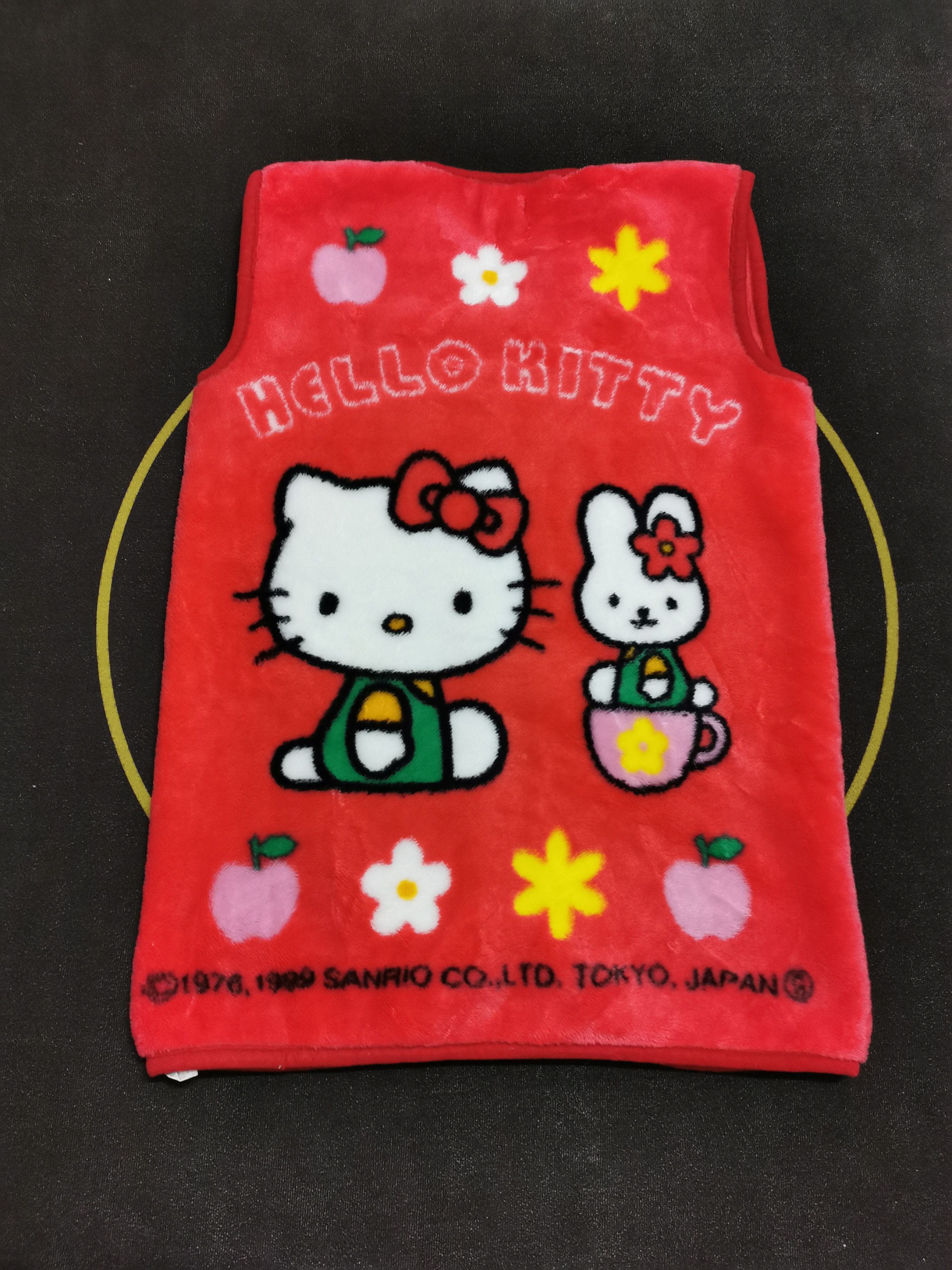 Edition Japan × Japanese Brand Hello Kitty Fleece Vest Size US M / EU 48-50 / 2 - 3 Thumbnail