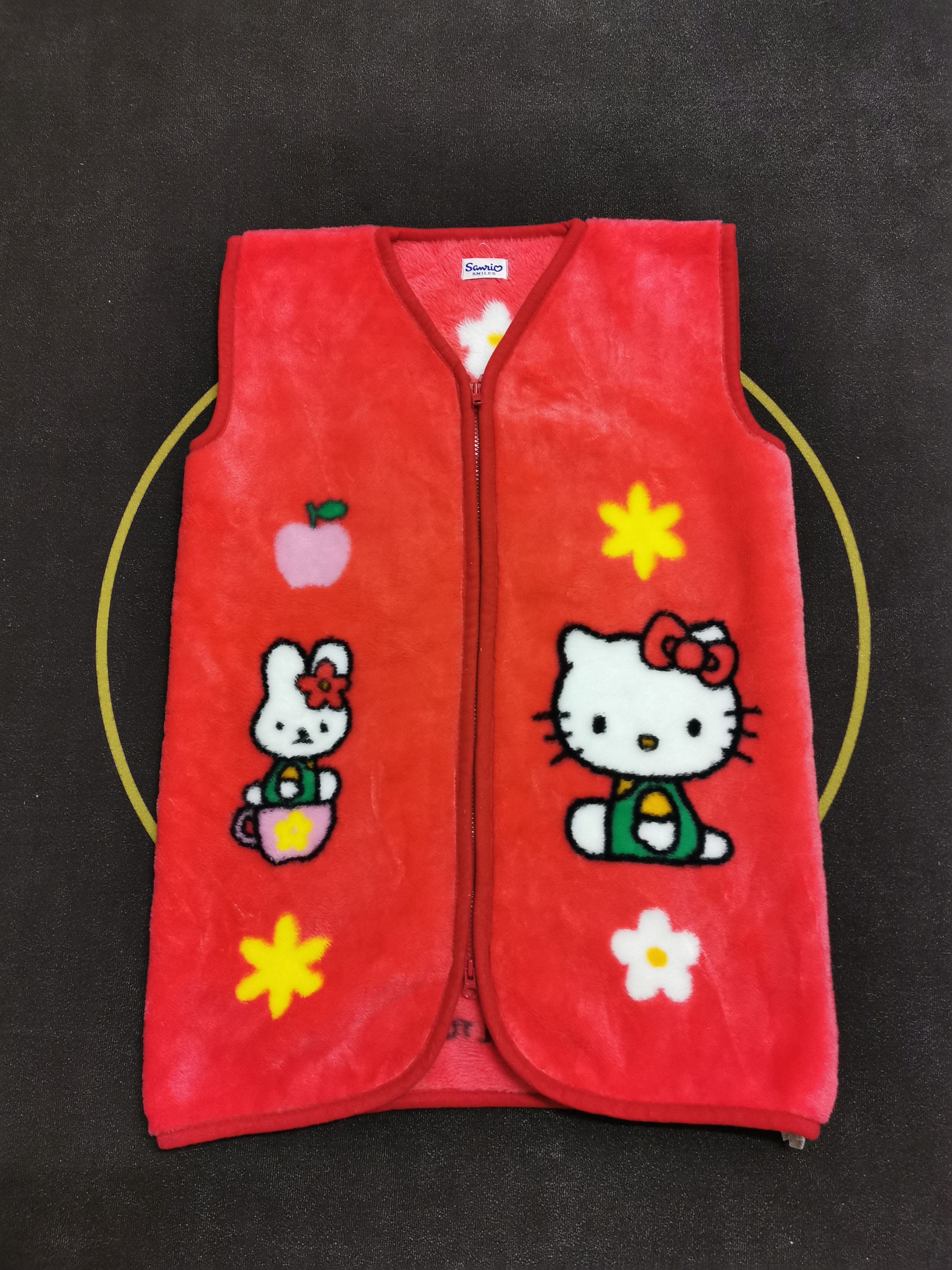 Edition Japan × Japanese Brand Hello Kitty Fleece Vest Size US M / EU 48-50 / 2 - 1 Thumbnail