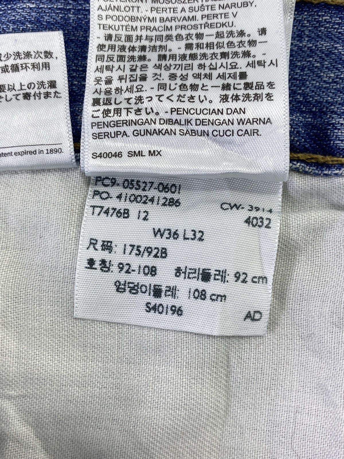 VINTAGE LEVI'S 527 BLUE WASH JEANS - J632