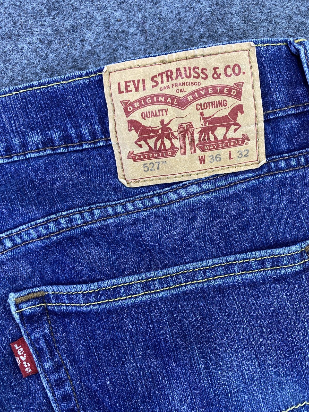 Levi's VINTAGE LEVI'S 527 BLUE WASH JEANS - J635 Size US 36 / EU 52 - 8 Thumbnail