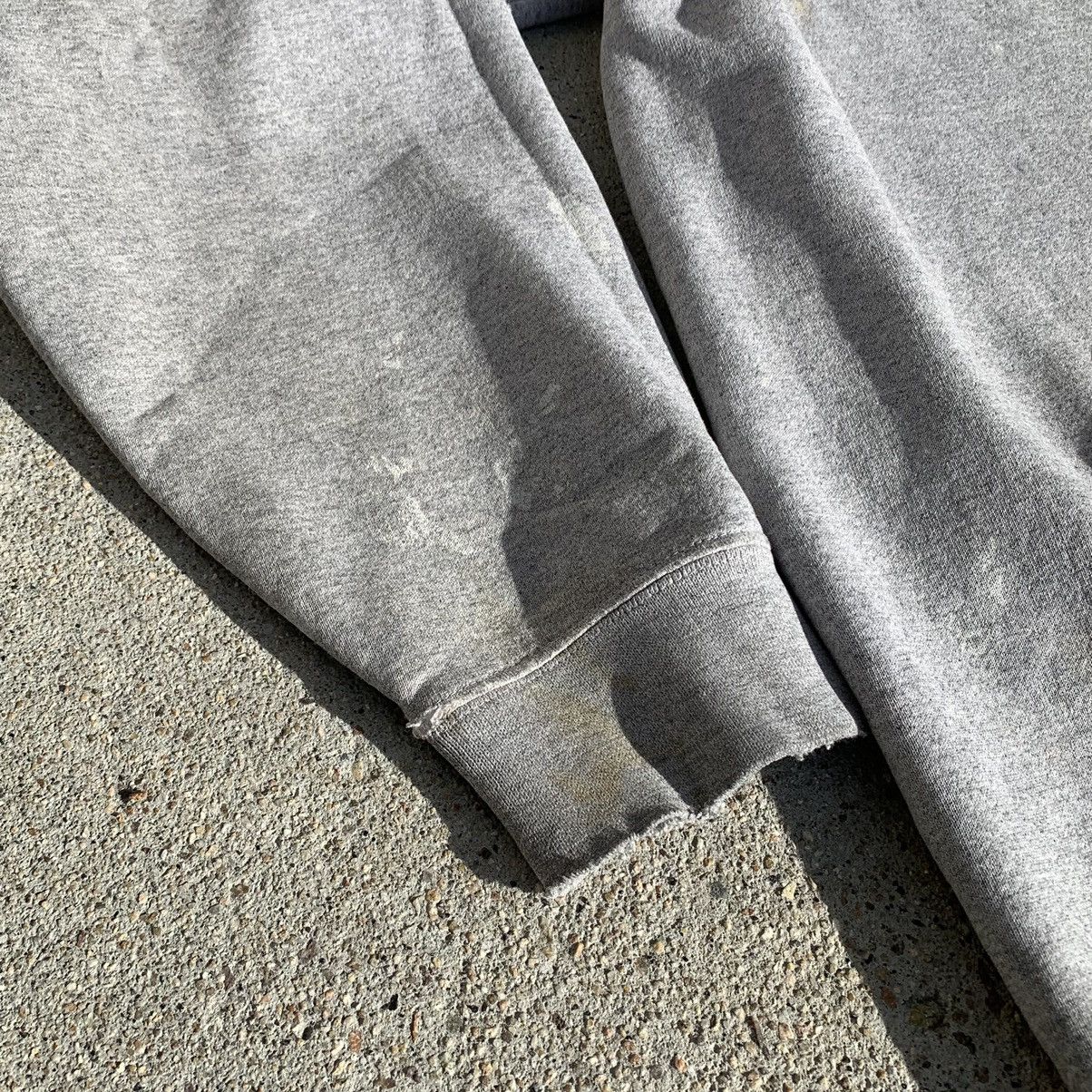 Carhartt × Vintage Vintage Carhartt distressed blank grey hoodie. Size US XL / EU 56 / 4 - 7 Thumbnail