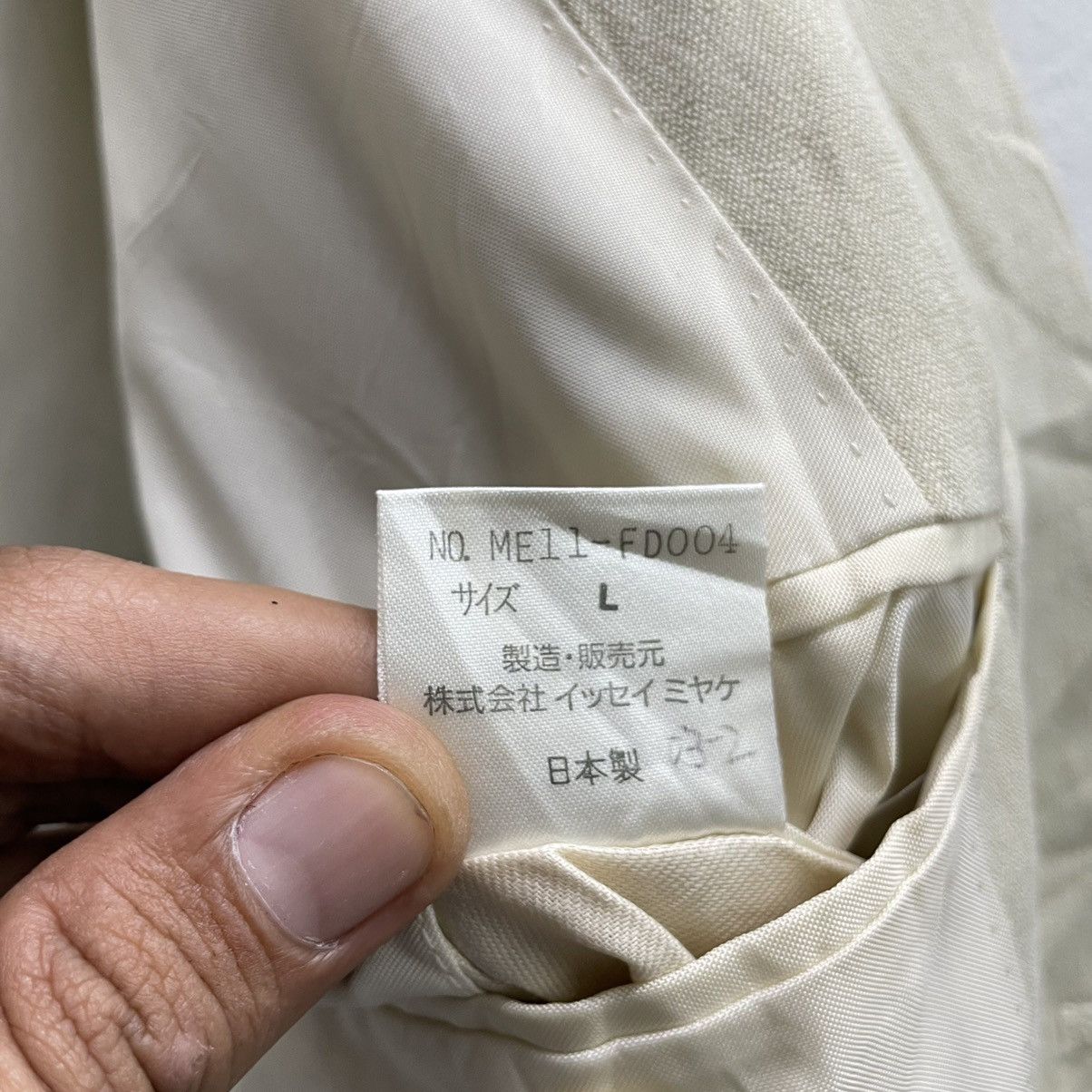 Issey Miyake × Japanese Brand 💥 SS04 ISSEY MIYAKE MEN BUTTON JACKET COAT Size US L / EU 52-54 / 3 - 9 Thumbnail