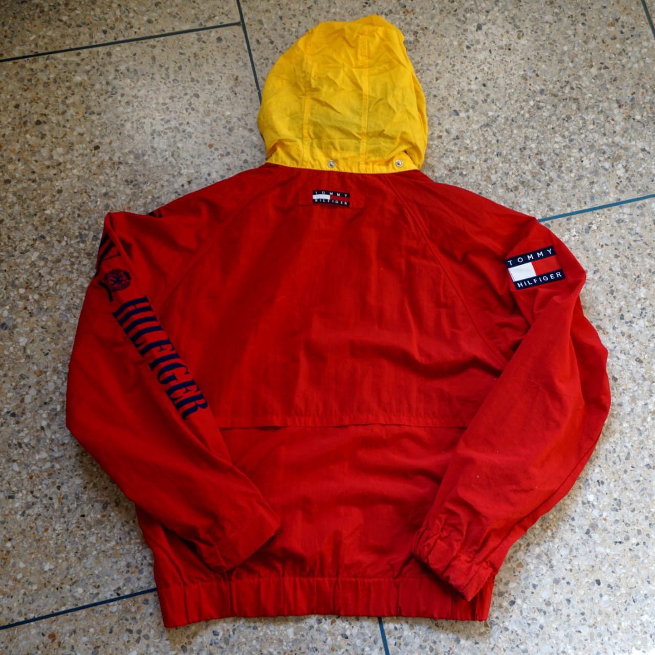 Tommy Hilfiger × Vintage Rare vintage 1990s tommy hilfiger Size US M / EU 48-50 / 2 - 13 Thumbnail