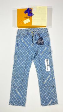Straight jeans Louis Vuitton x Supreme Blue size 32 US in Cotton - 30607024