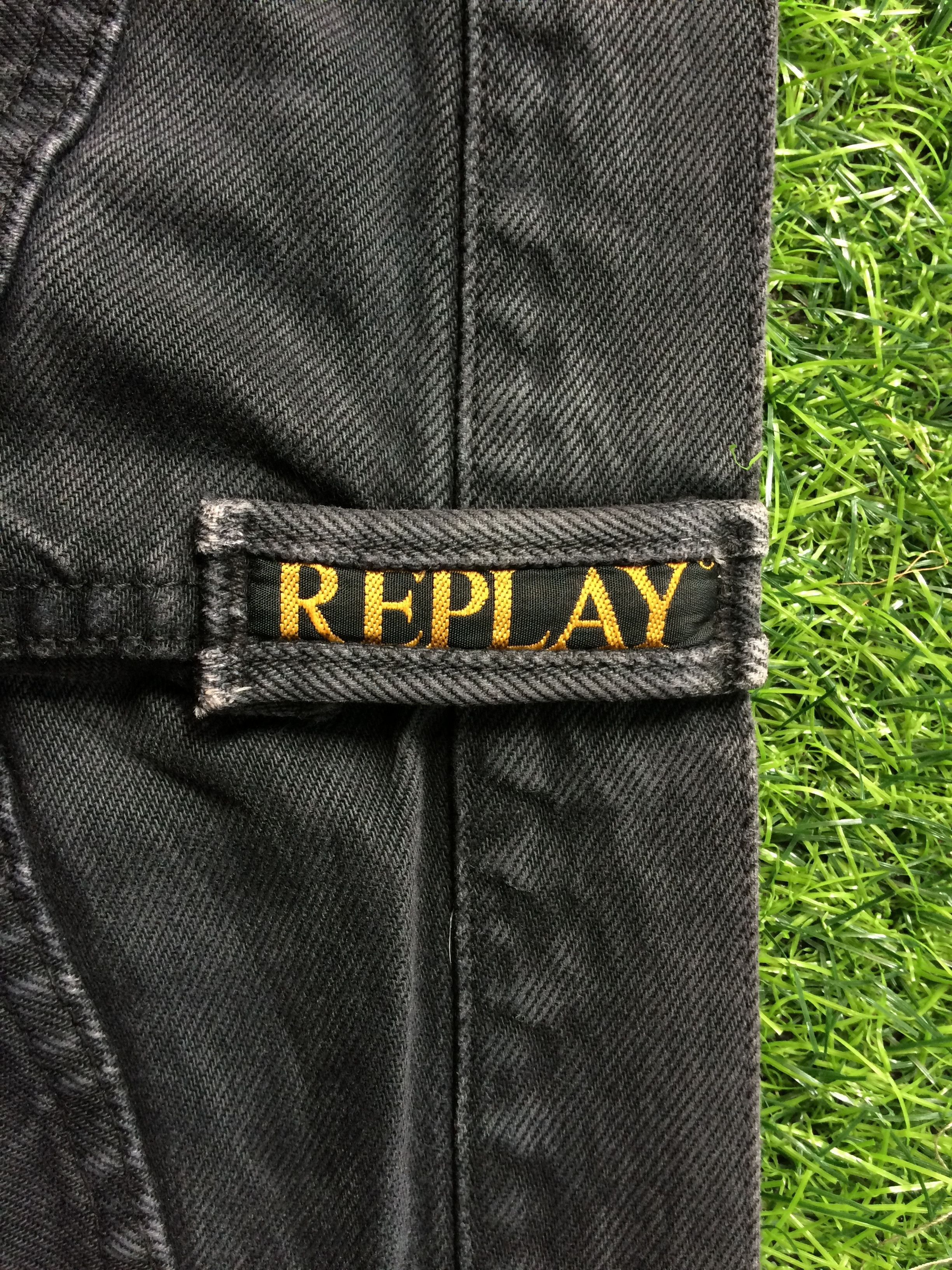 Replay × Vintage Vintage Replay Distressed Button Fly Jeans #B-972 Size US 30 / EU 46 - 9 Thumbnail