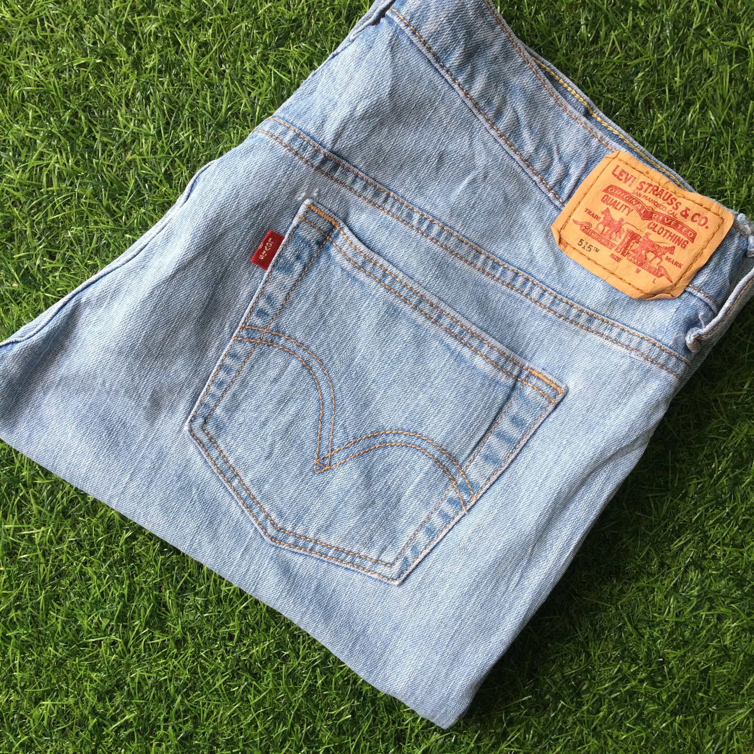 Levi's Levi's 515 Capris Jeans Light Wash Stretch Ankle #B-841 Size 34" / US 12 / IT 48 - 6 Thumbnail