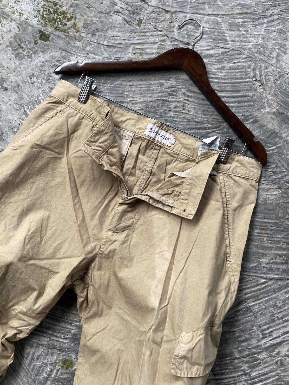 Moncler 🔥HOT SALE🔥 Moncler Made in Romania Cargo Pant Rare Size US 34 / EU 50 - 17 Thumbnail