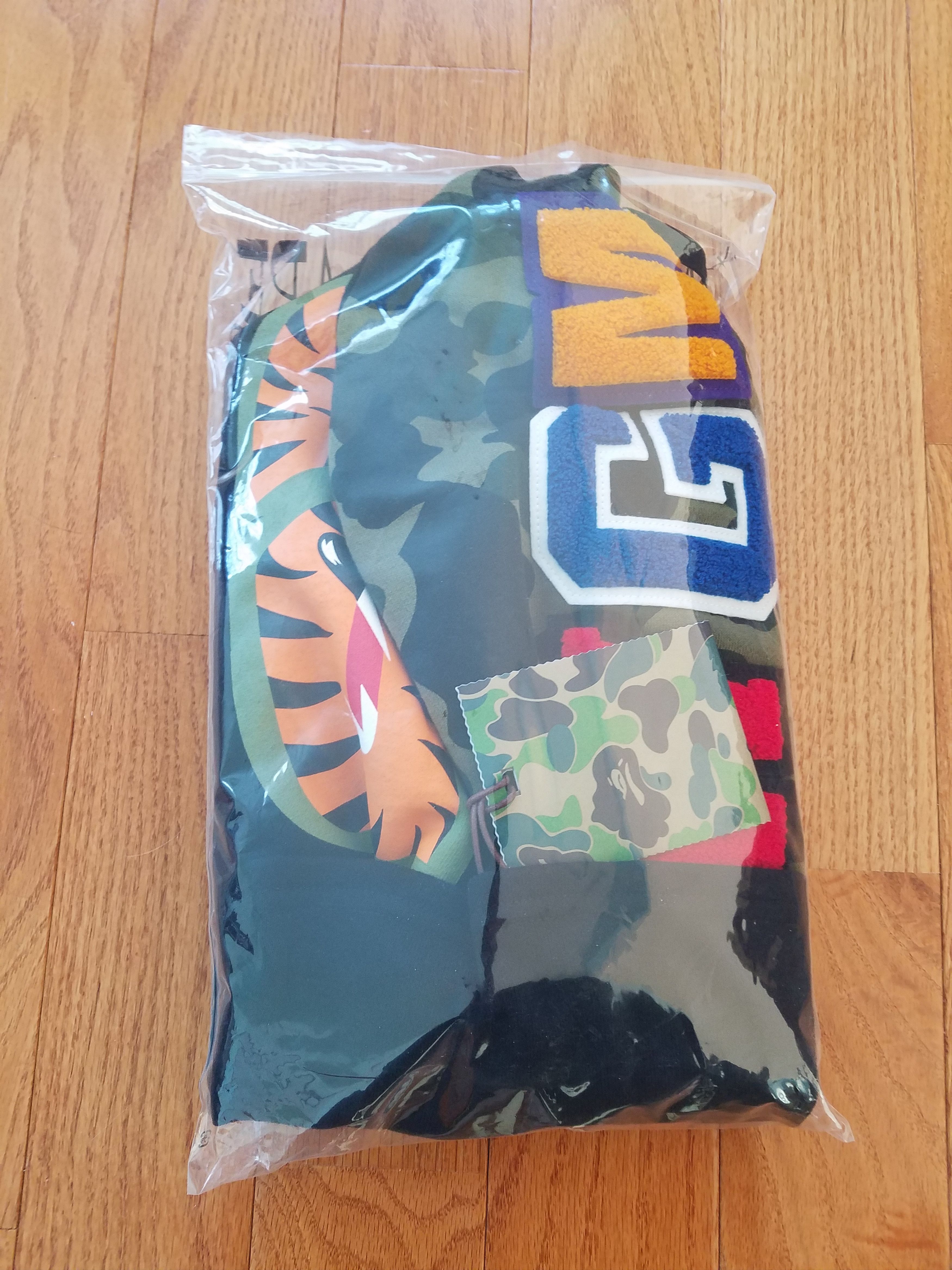 Bape Bape Shark Face Mask Size ONE SIZE - 2 Thumbnail