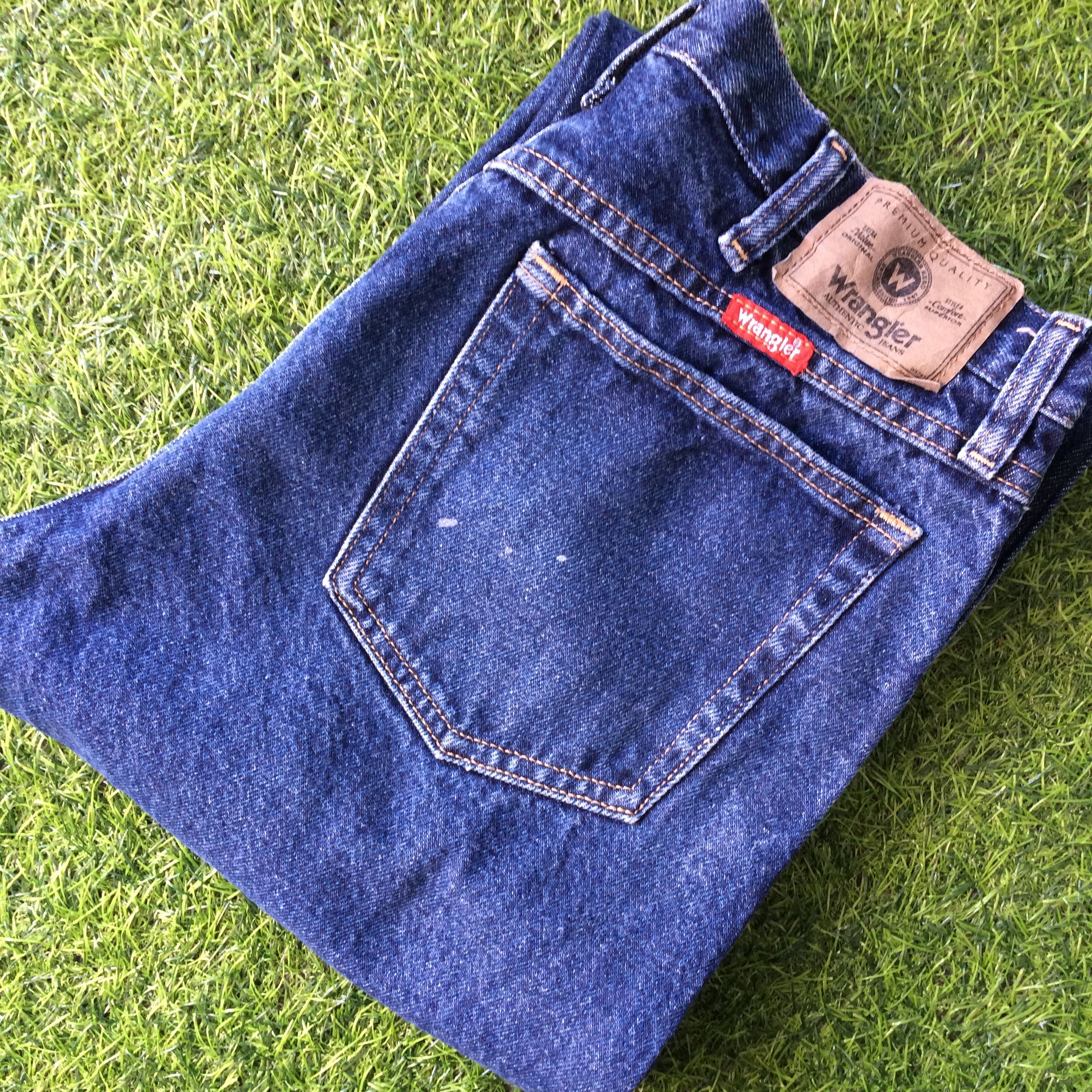 Wrangler Wrangler Western Distressed Jeans W32 L31 #B-821 Size US 32 / EU 48 - 1 Thumbnail
