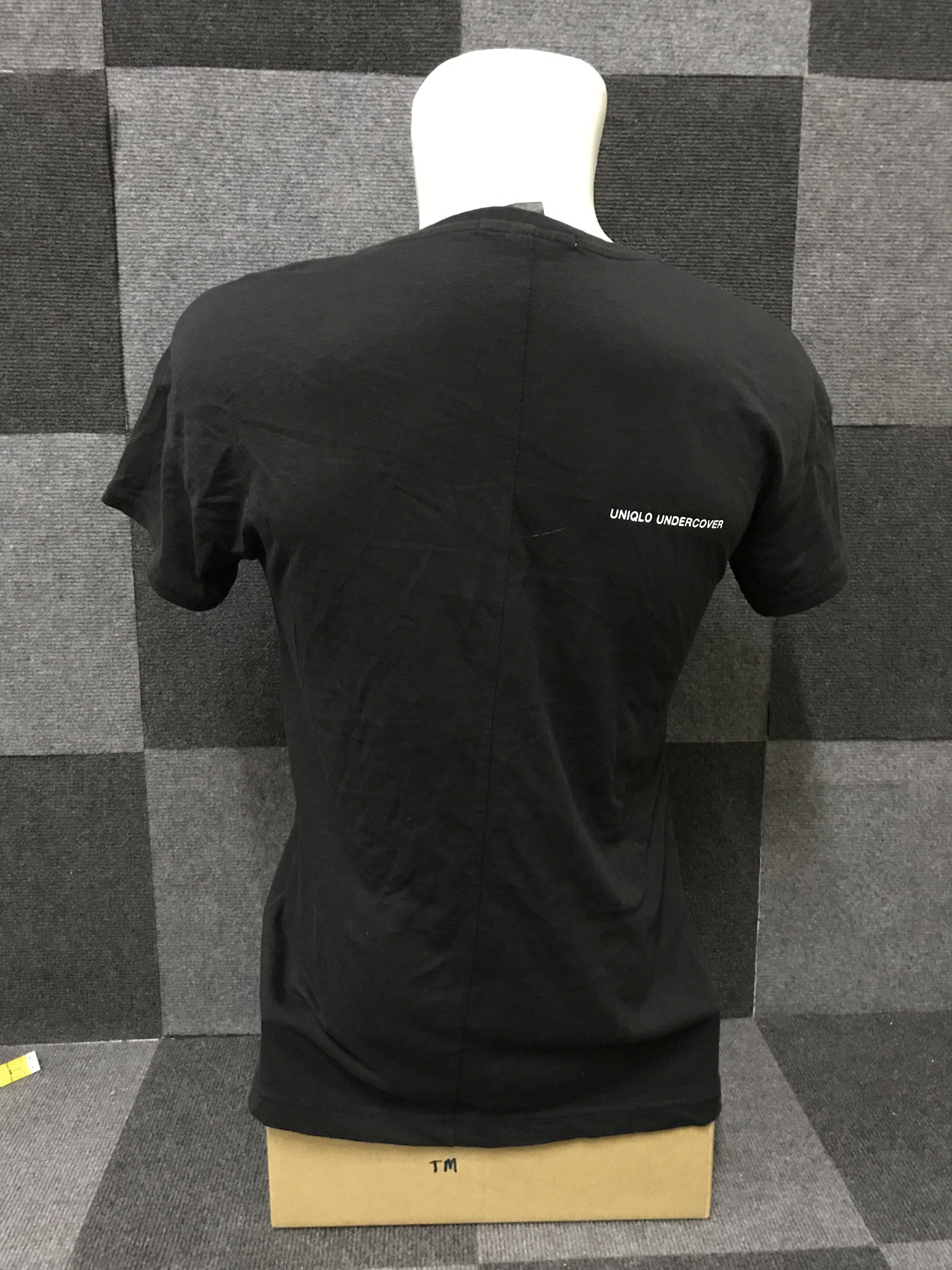 Jun Takahashi RN19 UNDERCOVER x uniqlo Shirt Size US S / EU 44-46 / 1 - 3 Thumbnail