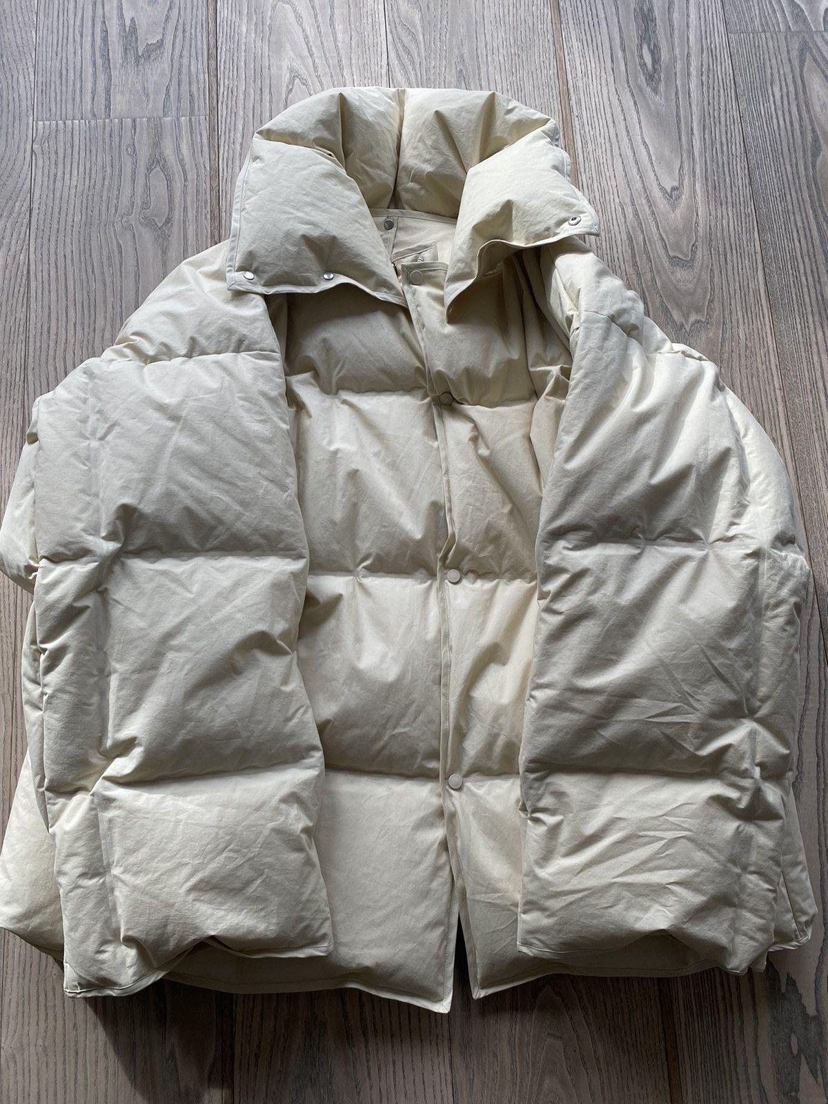 Bottega Veneta TAKING OFFERS Pre Fall 2020 Cream Puffer Down Jacket Size US L / EU 52-54 / 3 - 7 Thumbnail