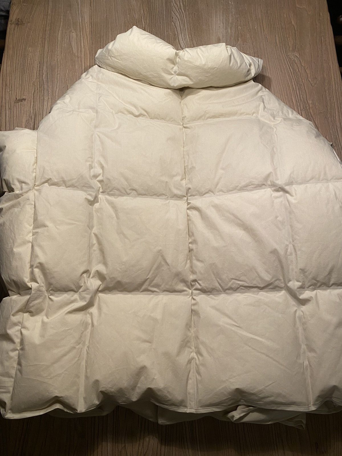 Bottega Veneta TAKING OFFERS Pre Fall 2020 Cream Puffer Down Jacket Size US L / EU 52-54 / 3 - 4 Thumbnail