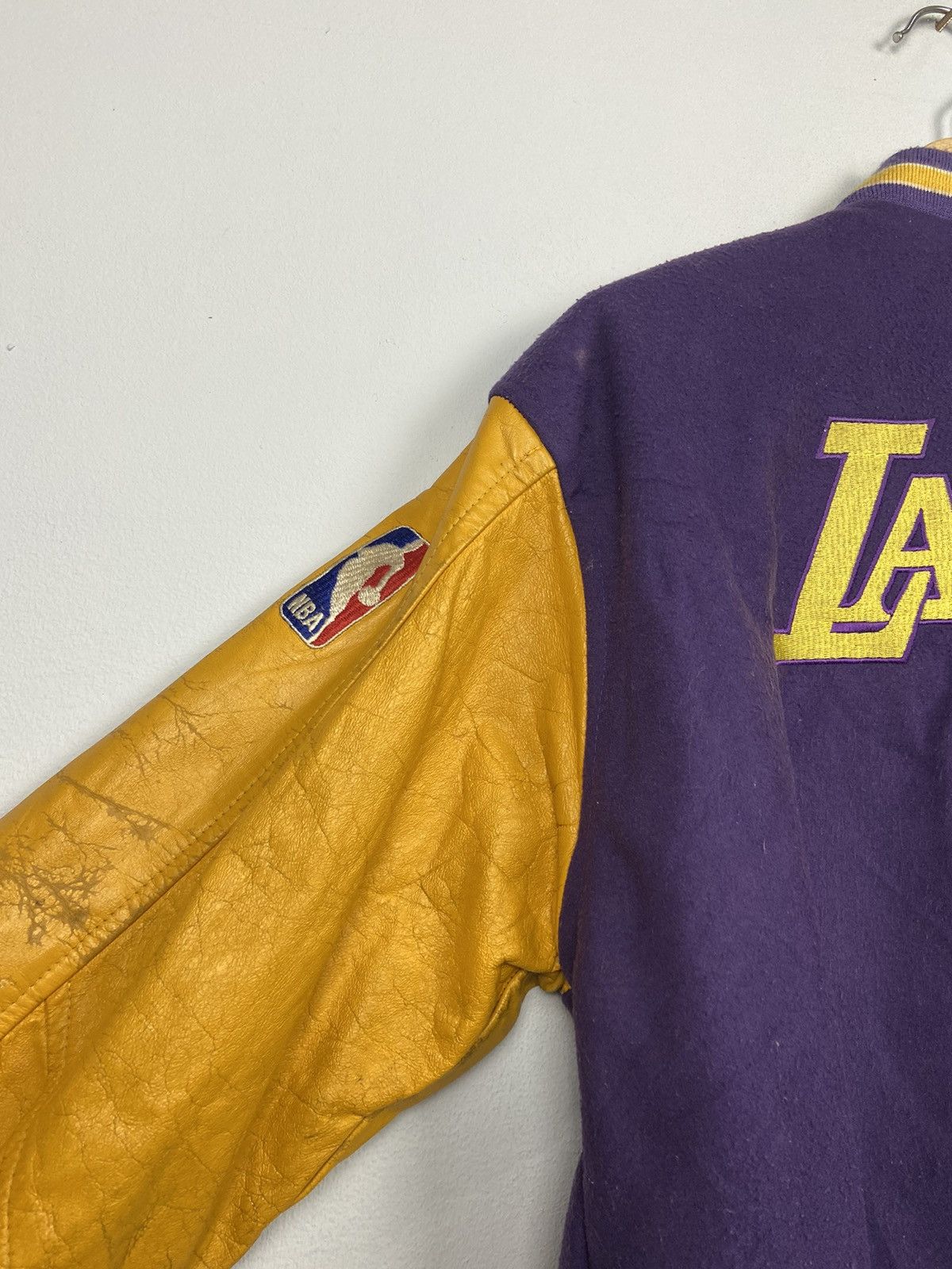 NBA Vintage LA Lakers Varsity Leather Jacket Size US M / EU 48-50 / 2 - 4 Thumbnail