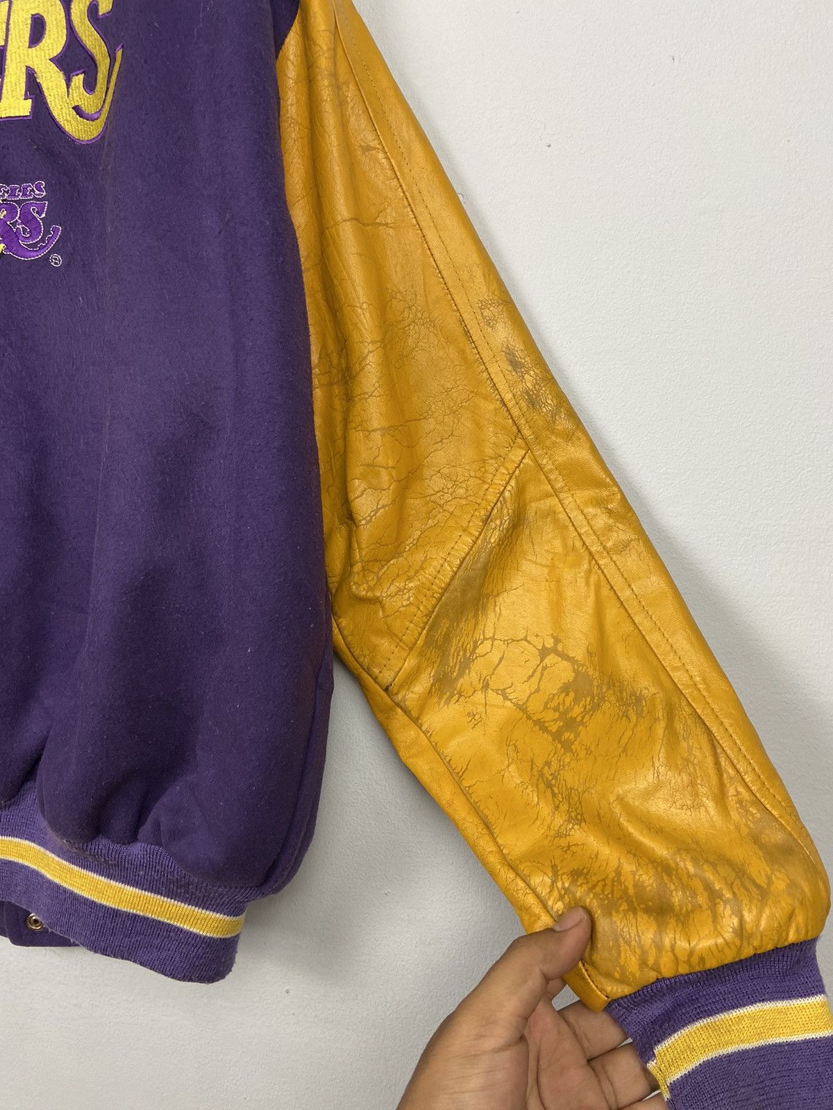 NBA Vintage LA Lakers Varsity Leather Jacket Size US M / EU 48-50 / 2 - 7 Thumbnail