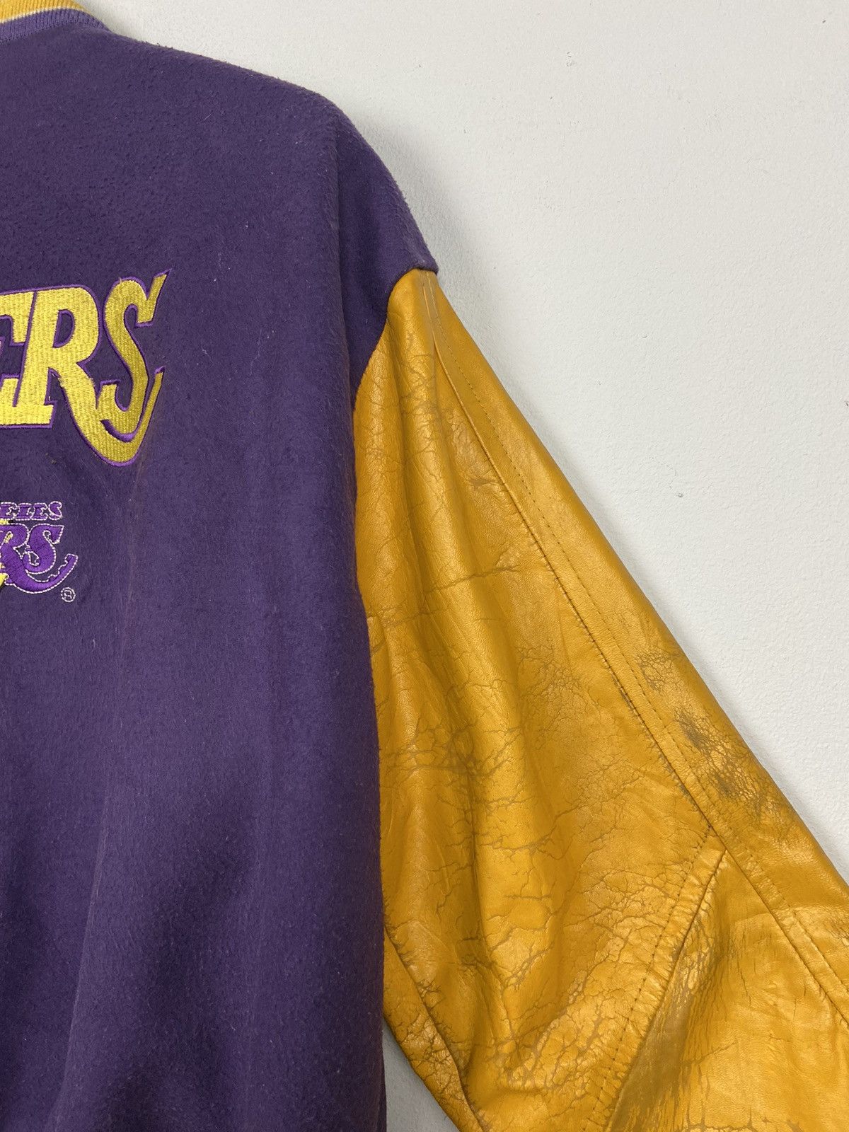 NBA Vintage LA Lakers Varsity Leather Jacket Size US M / EU 48-50 / 2 - 6 Thumbnail