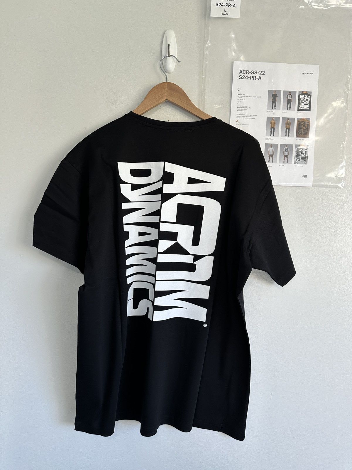 Acronym Acronym S24-PR-A Dynamics Tee Size US L / EU 52-54 / 3 - 5 Thumbnail