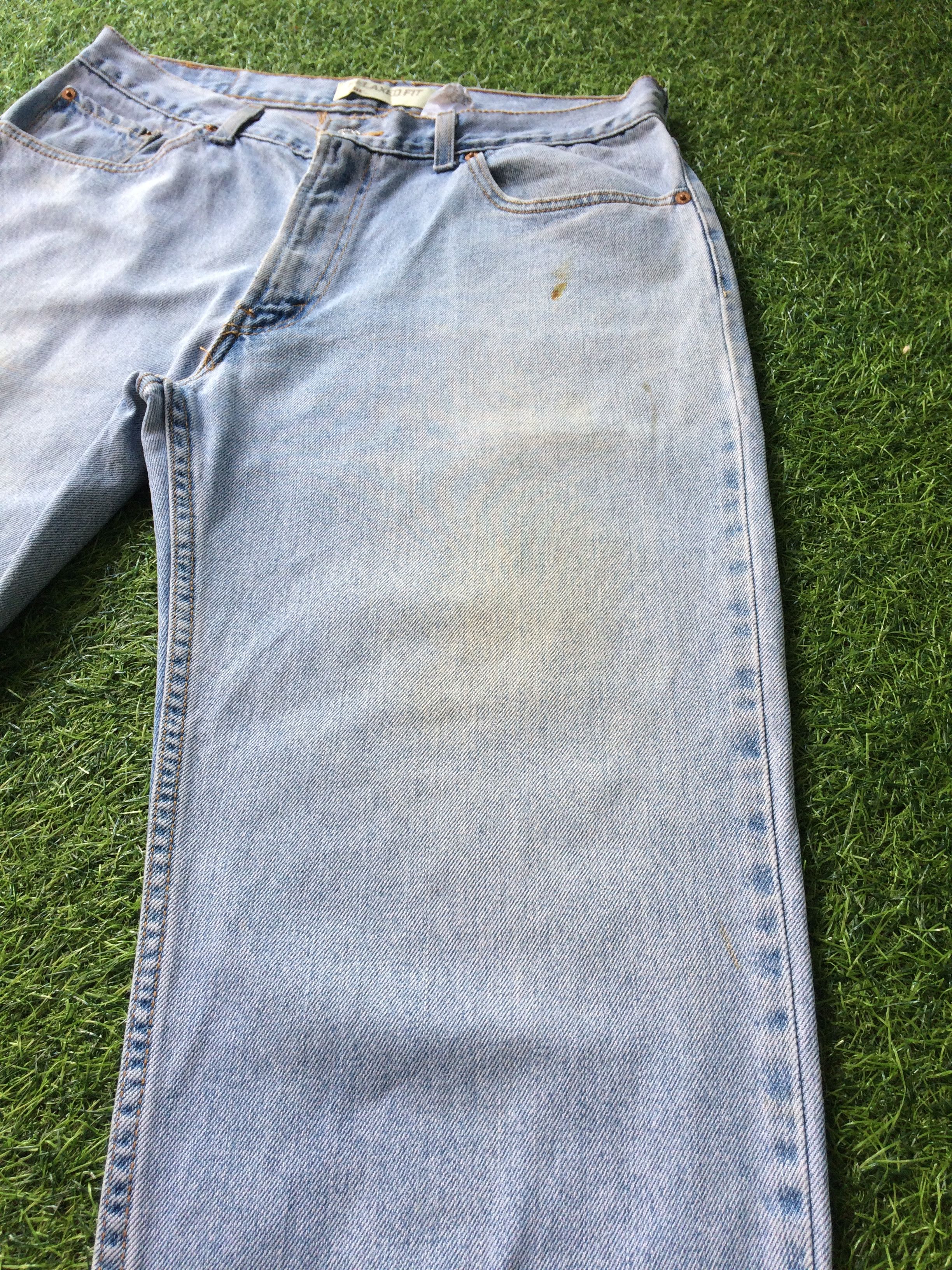 Levi's Distressed Levis 550 Jeans Classic Relaxed Fit #B-672 Size 34" / US 12 / IT 48 - 6 Thumbnail