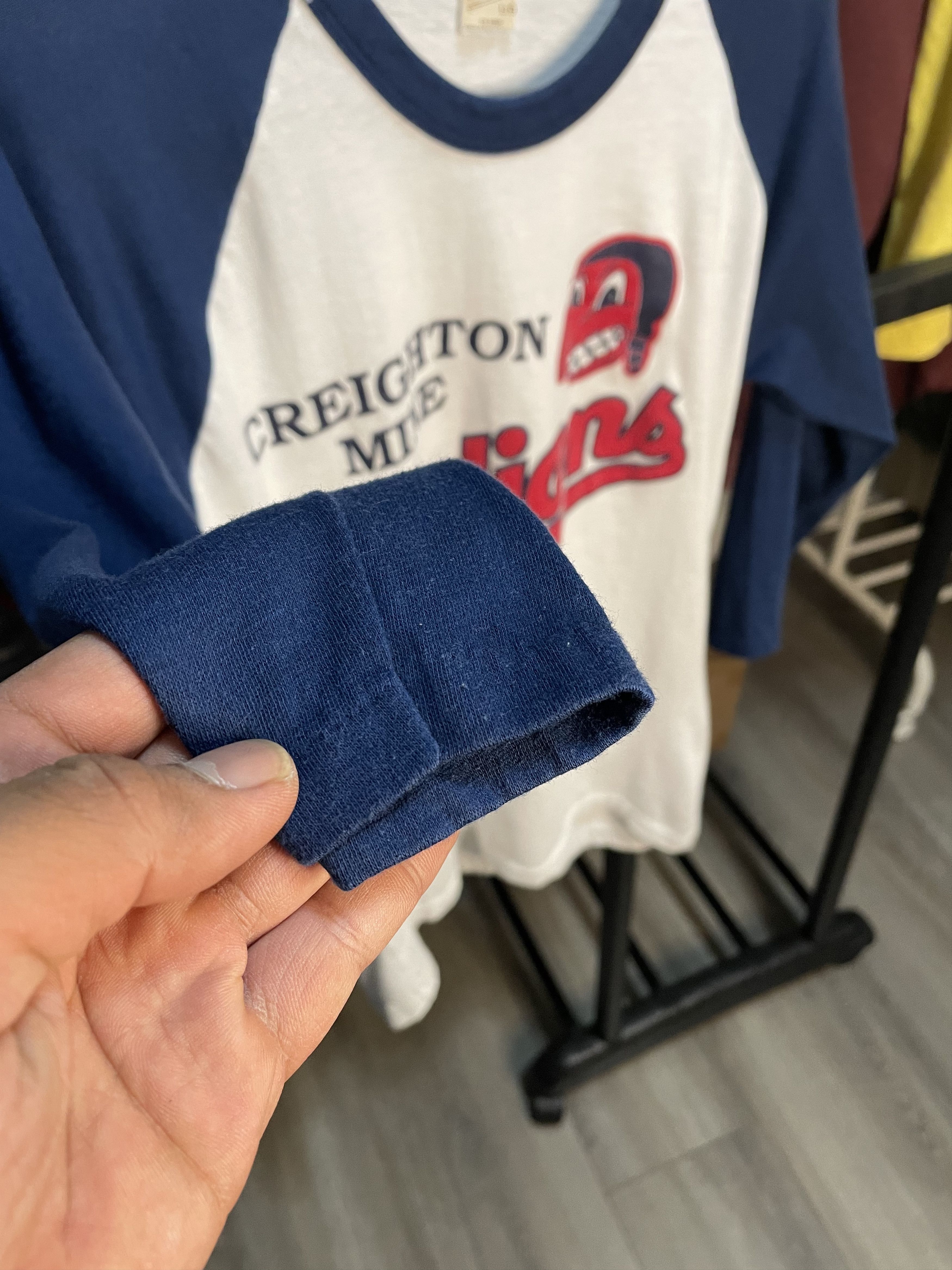 NFL Vintage - 1980s - Indians - Raglan Size US S / EU 44-46 / 1 - 5 Thumbnail