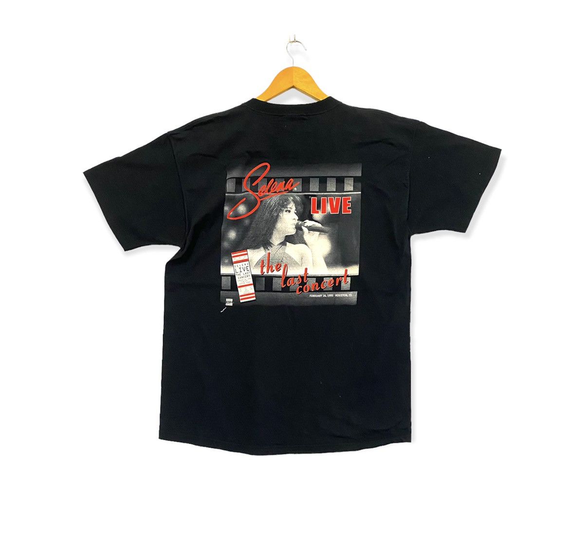 Rap Tees vintage 1996 SELENA live the last concert promo t-shirts Size US XL / EU 56 / 4 - 1 Thumbnail