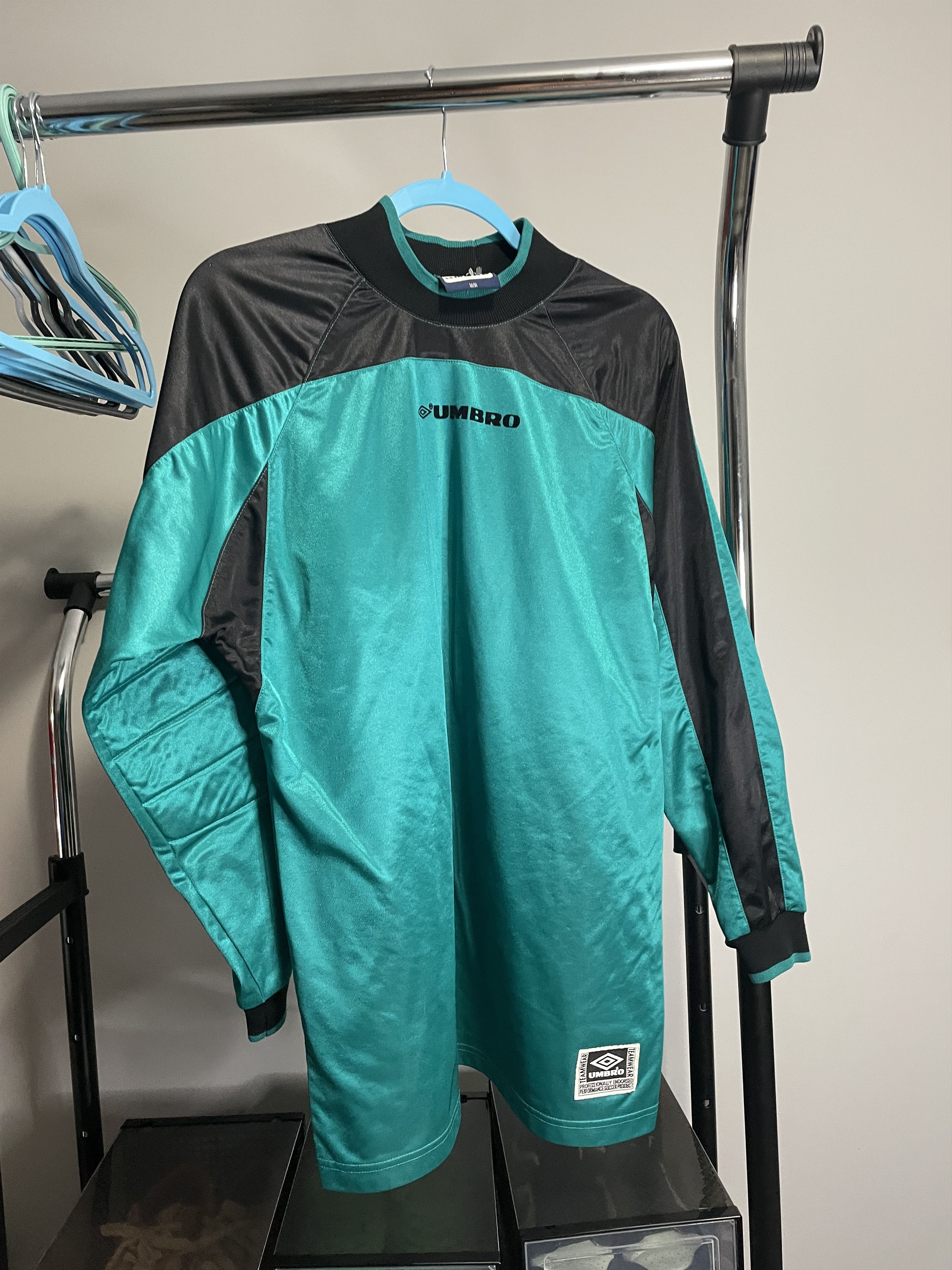 Umbro Umbro - L/S Jersey - Mid Logo 1990s Size US M / EU 48-50 / 2 - 1 Thumbnail