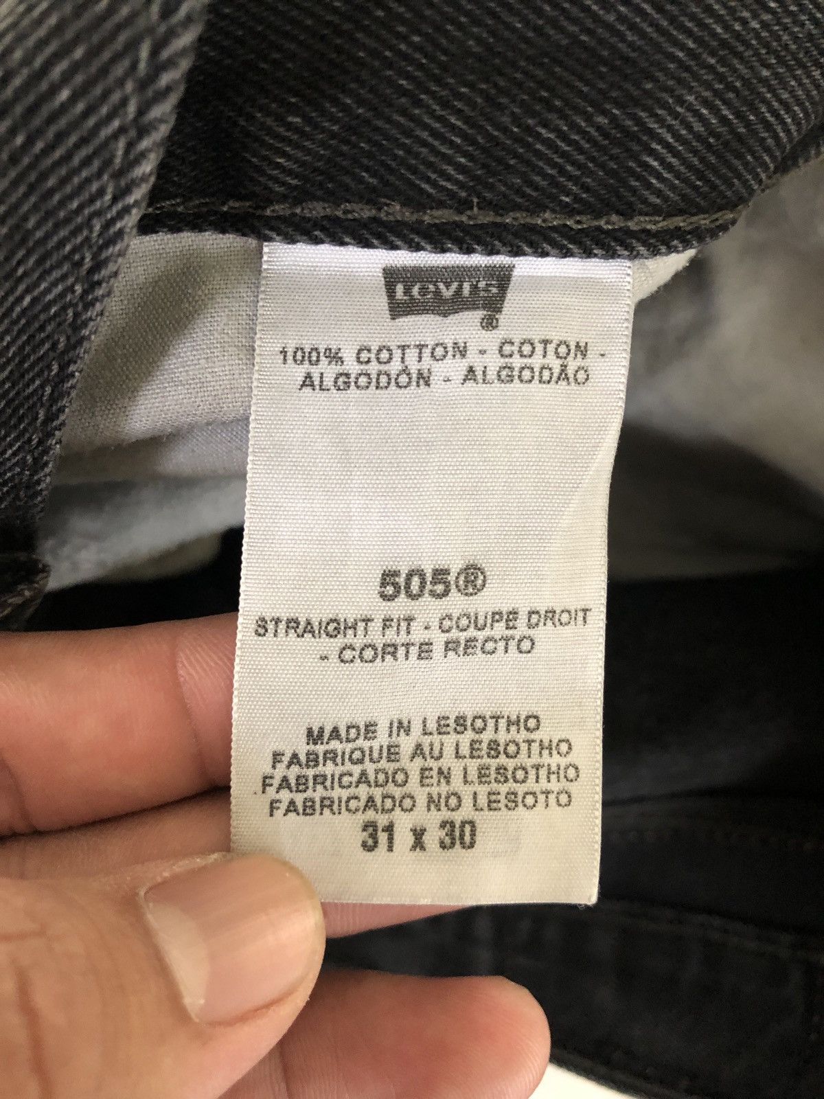 Levi's × Vintage VTG 00 LEVIS 505 STRAIGHT FIT BLACK DENIM JEANS Size US 33 - 10 Thumbnail