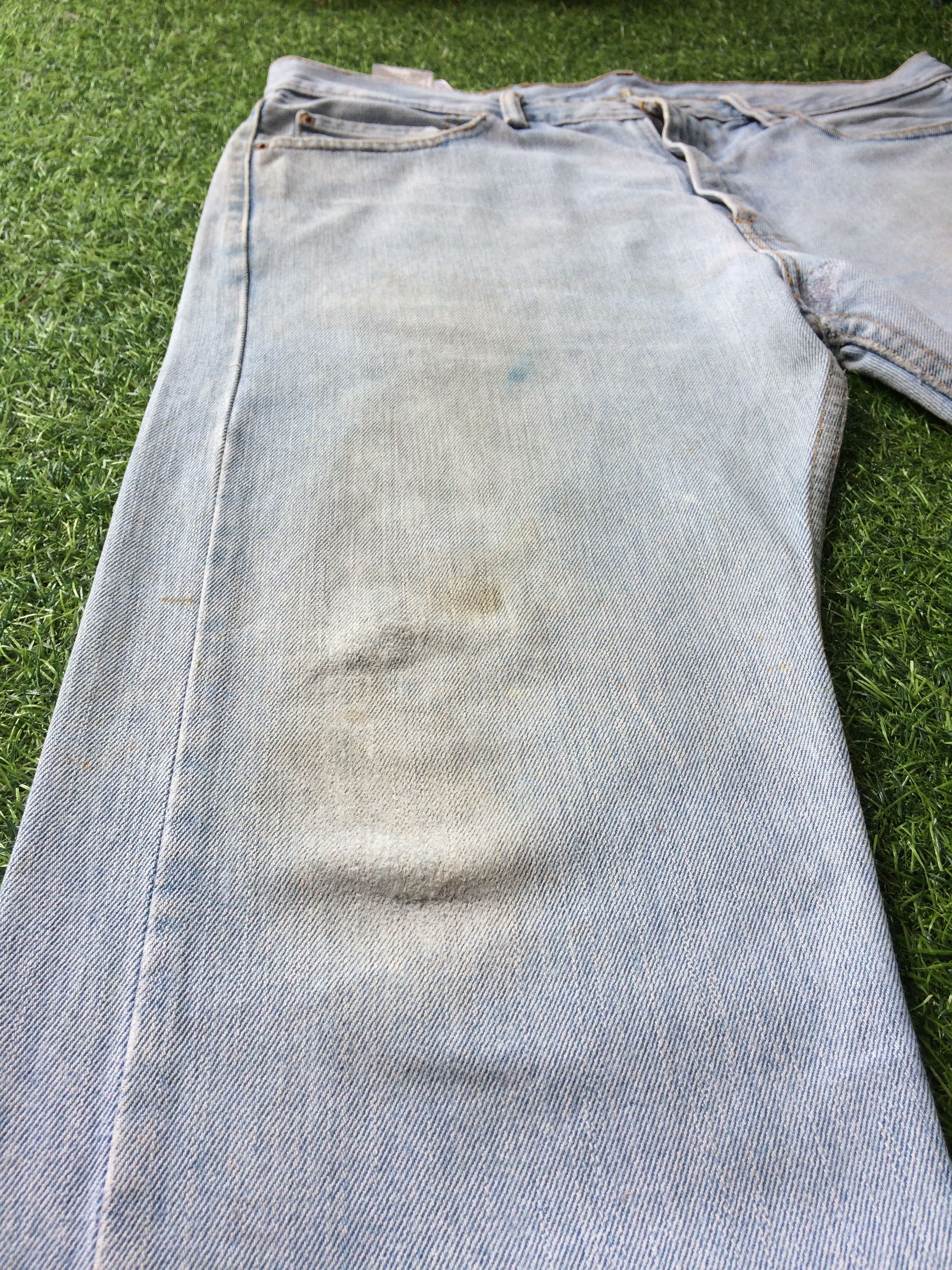 Levi's × Vintage Distressed Levi's 505 Dirty Light Wash Y2Ks Unisex #B-789 Size US 37 - 9 Thumbnail