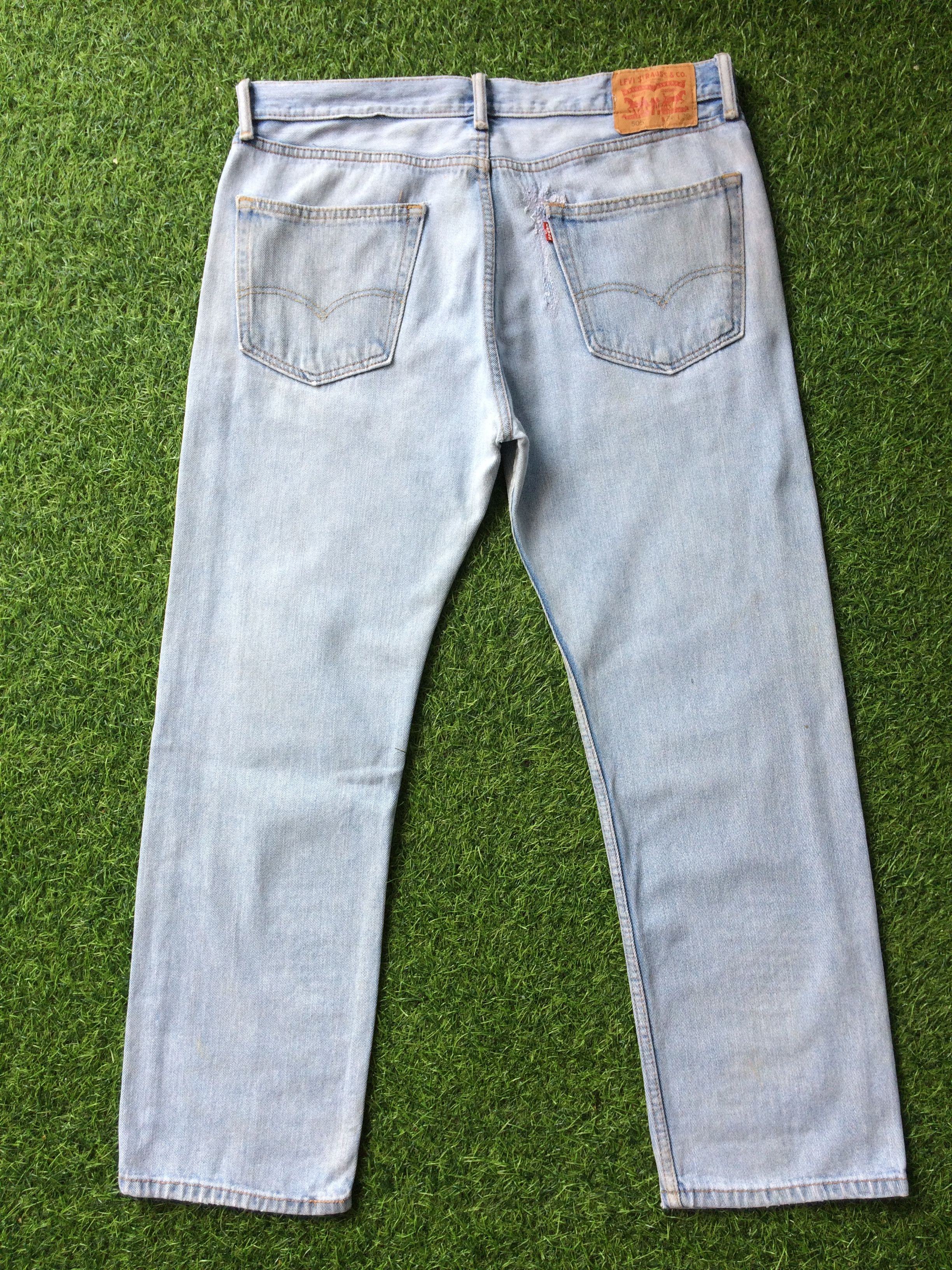 Levi's × Vintage Distressed Levi's 505 Dirty Light Wash Y2Ks Unisex #B-789 Size US 37 - 3 Thumbnail
