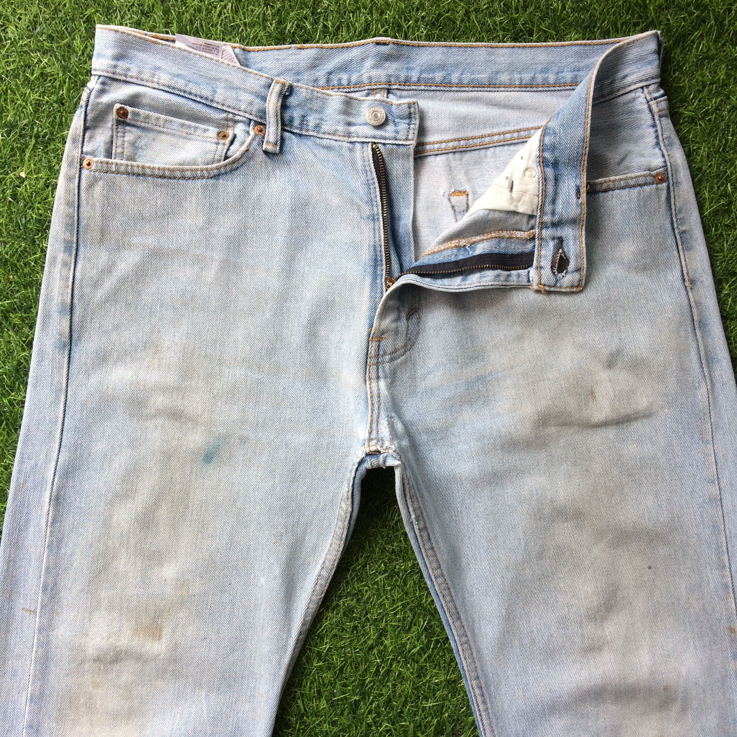 Levi's × Vintage Distressed Levi's 505 Dirty Light Wash Y2Ks Unisex #B-789 Size US 37 - 4 Thumbnail