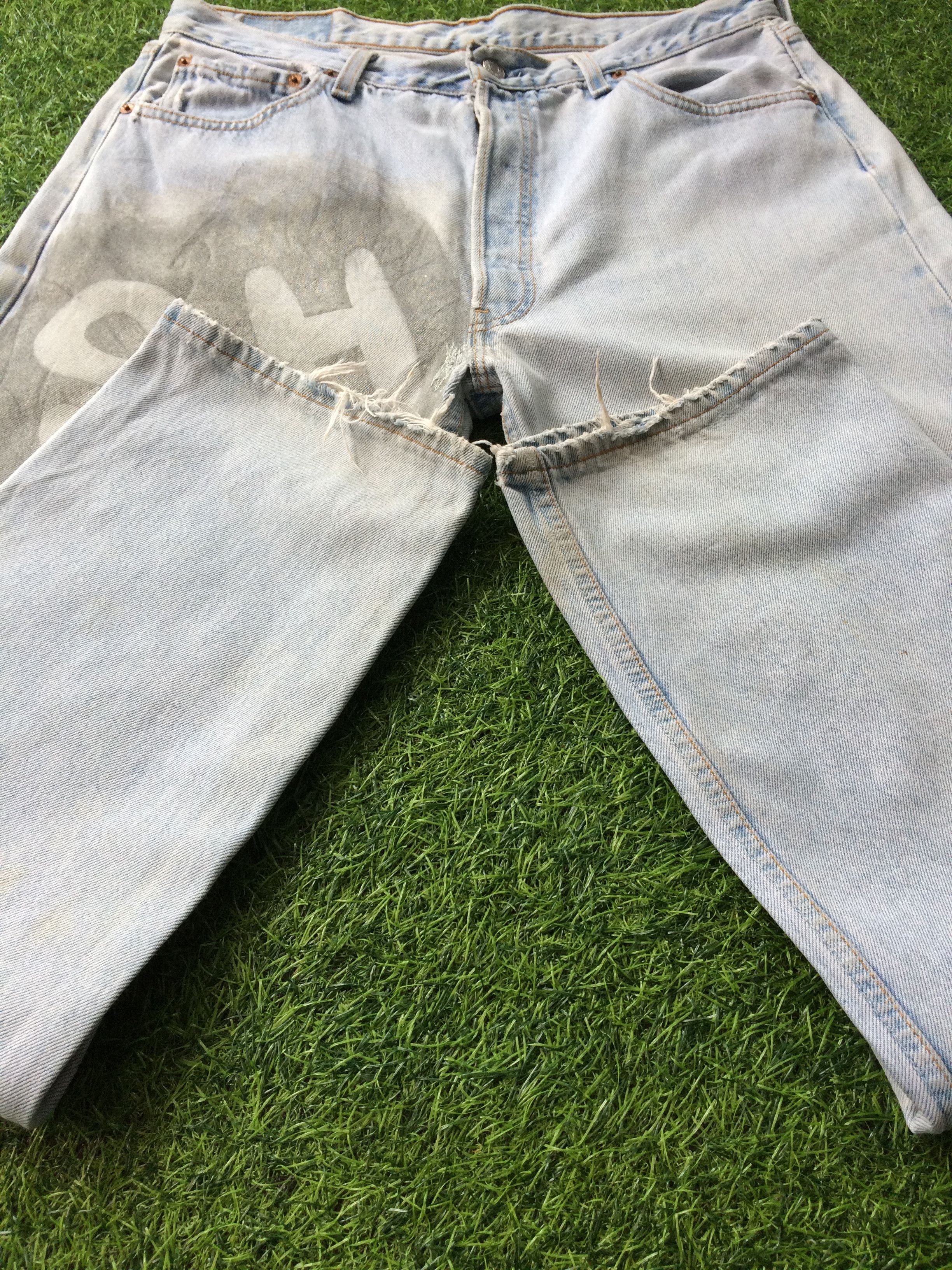 Jean × Unsound Rags Distressed Levis 501 Painted Jeans #B-959 Size US 34 / EU 50 - 8 Thumbnail