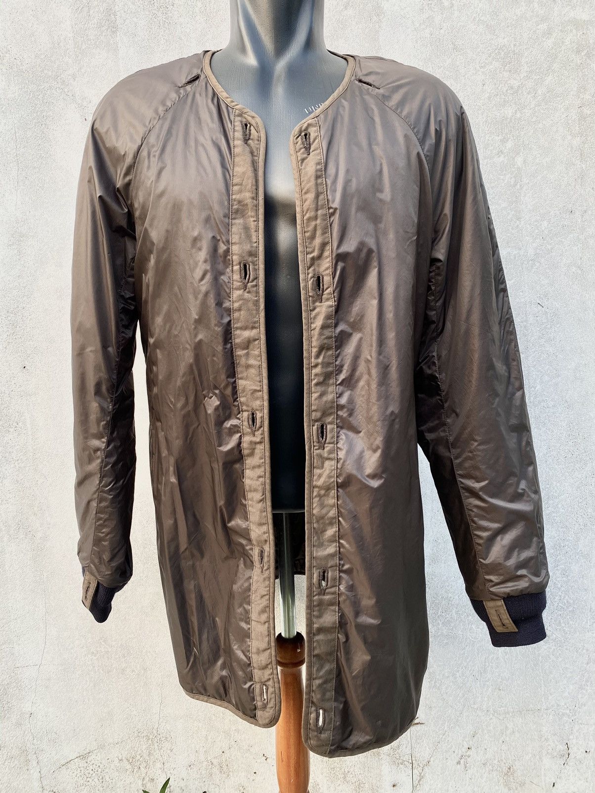 John Undercover × Jun Takahashi × Undercover John Undercover Quilted Buttonless Inner Size US M / EU 48-50 / 2 - 3 Thumbnail